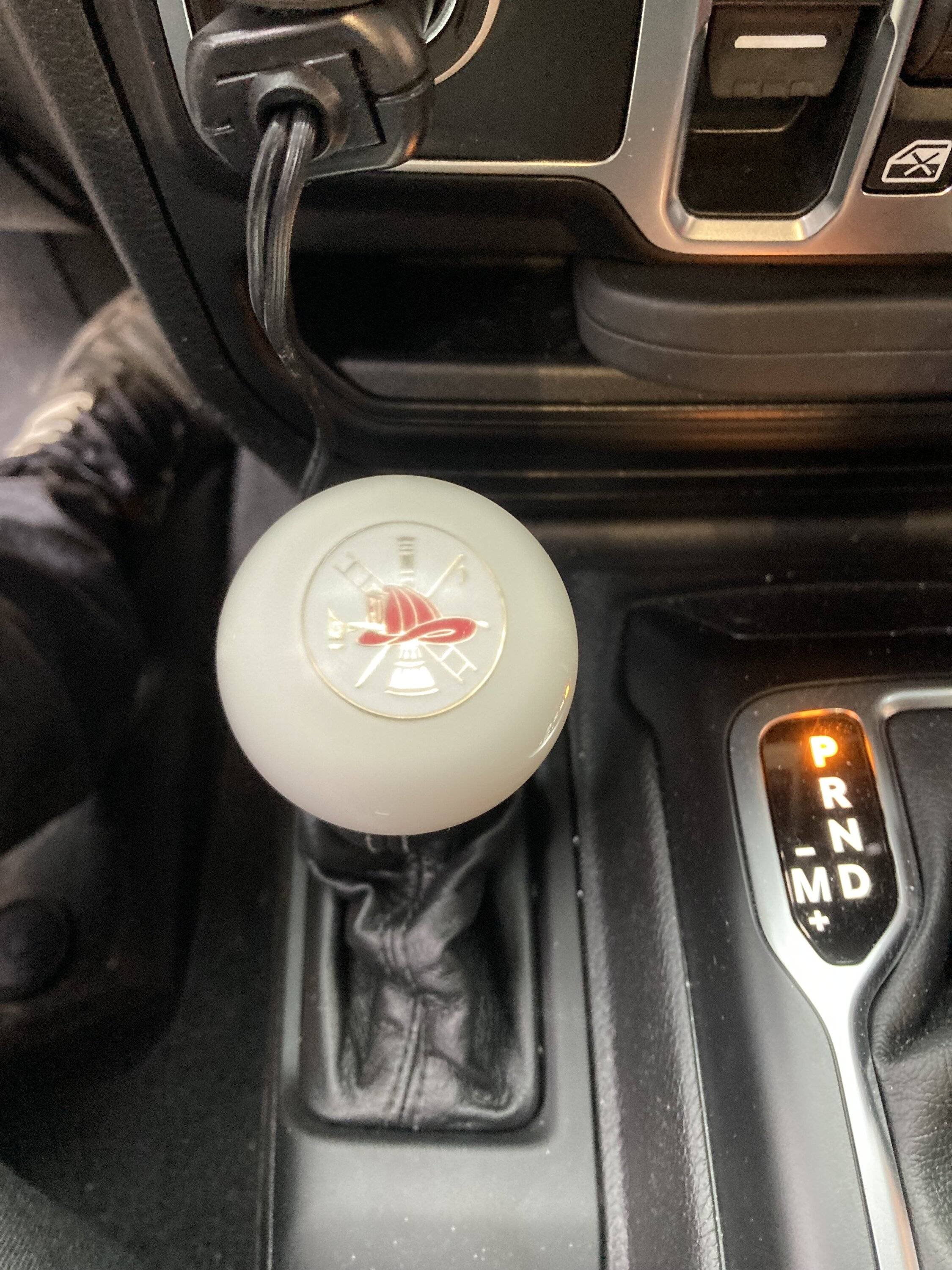 Jeep Gladiator Shifter knob. IMG_2033[1].JPG