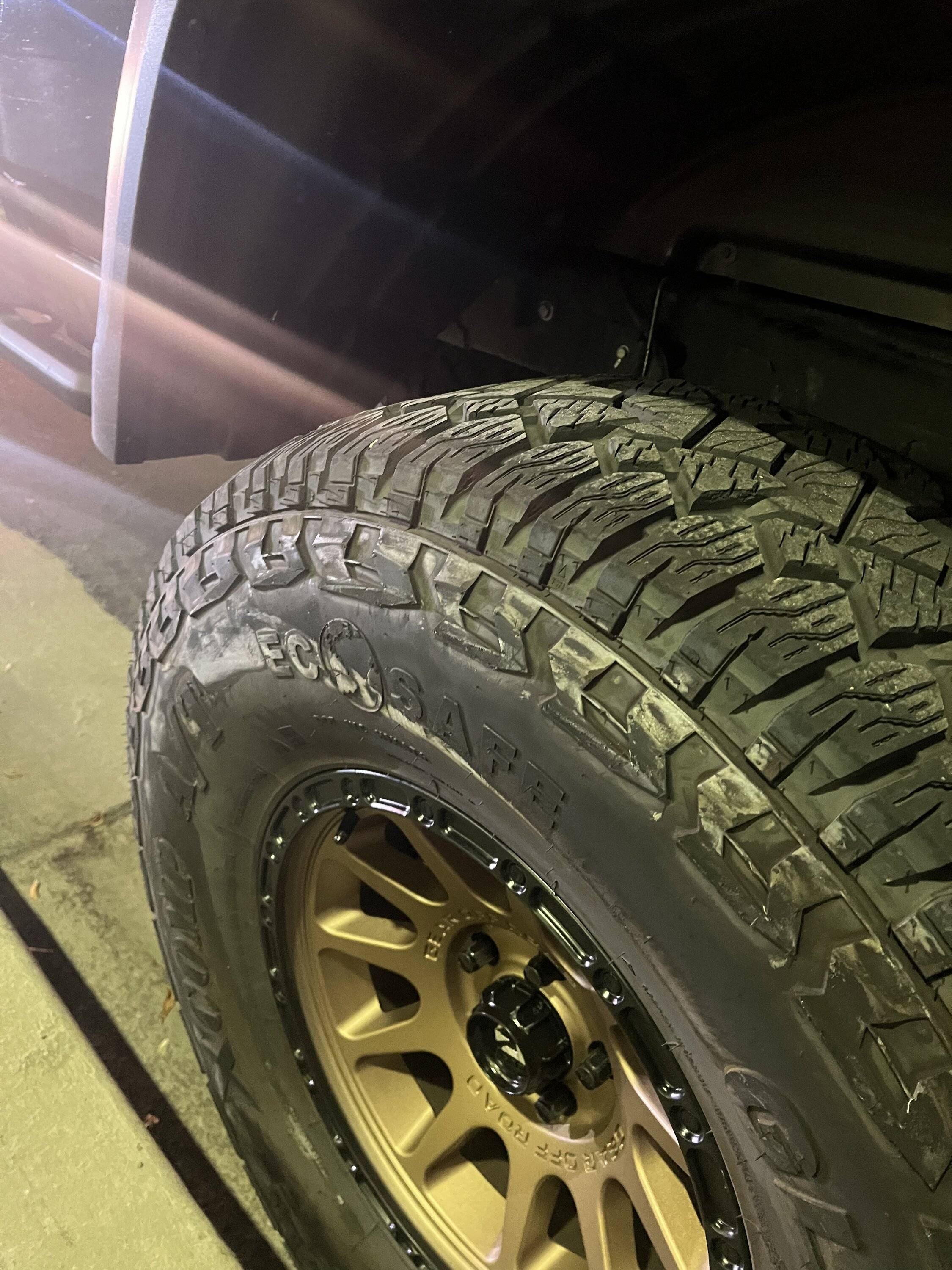 Jeep Gladiator Bronze wheels 193C6A57-B6A5-4444-802D-5B9D47905269
