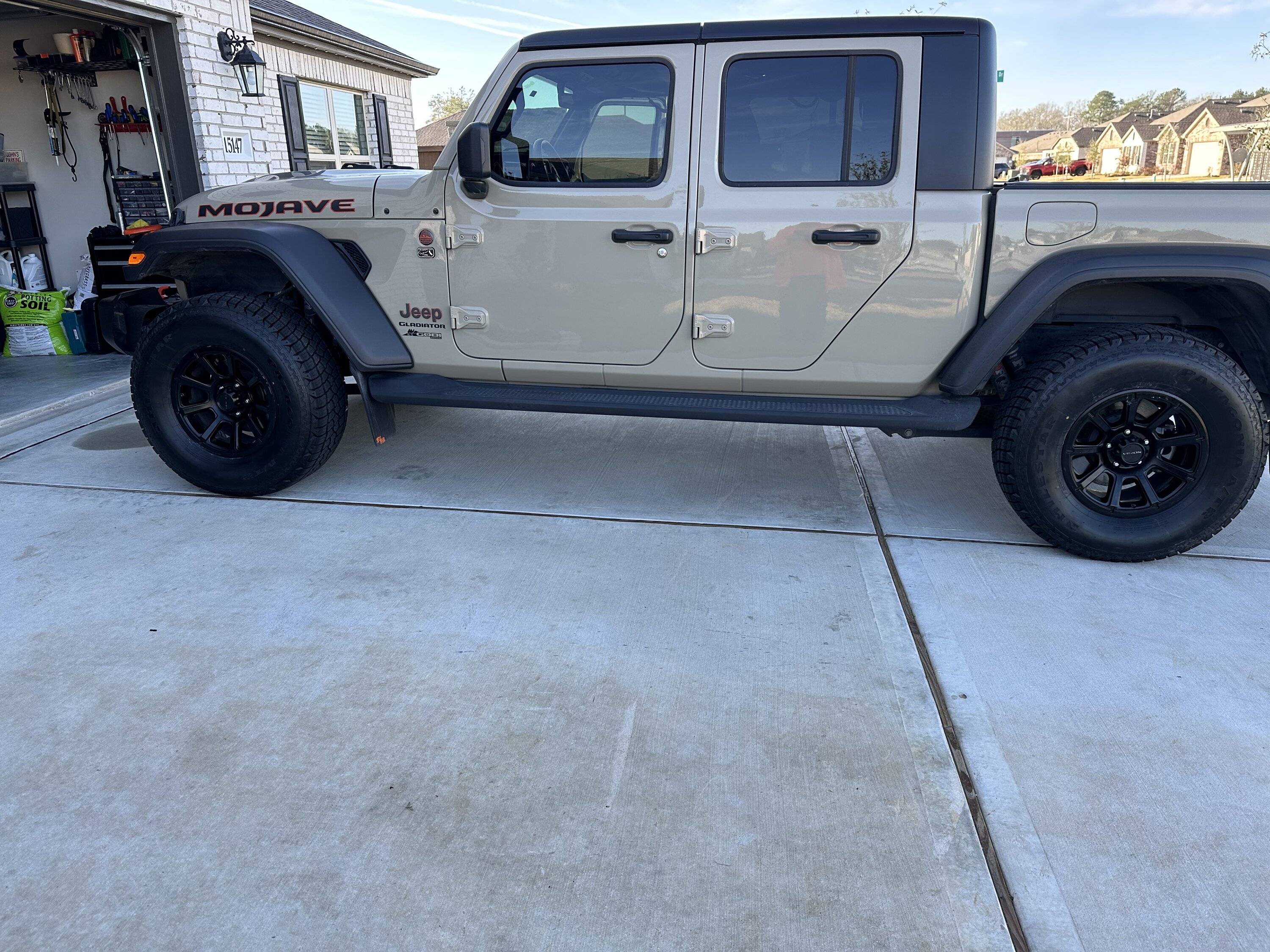 Jeep Gladiator Time for new tires 48EEE310-555E-417B-B2DB-06D45EACB245