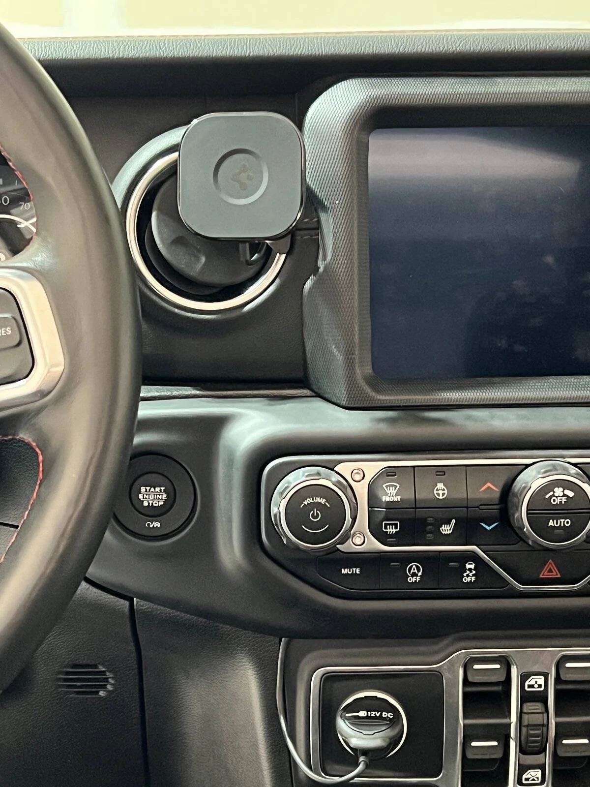 Jeep Gladiator Looking for a unicorn phone mount. Any suggestions? tempimagebppahy-jpg