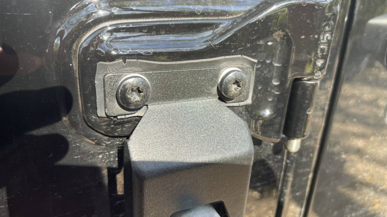 Jeep Gladiator Smittybuilt hinge steps 6322616C-2E0F-4AD6-937C-4936C8C62518
