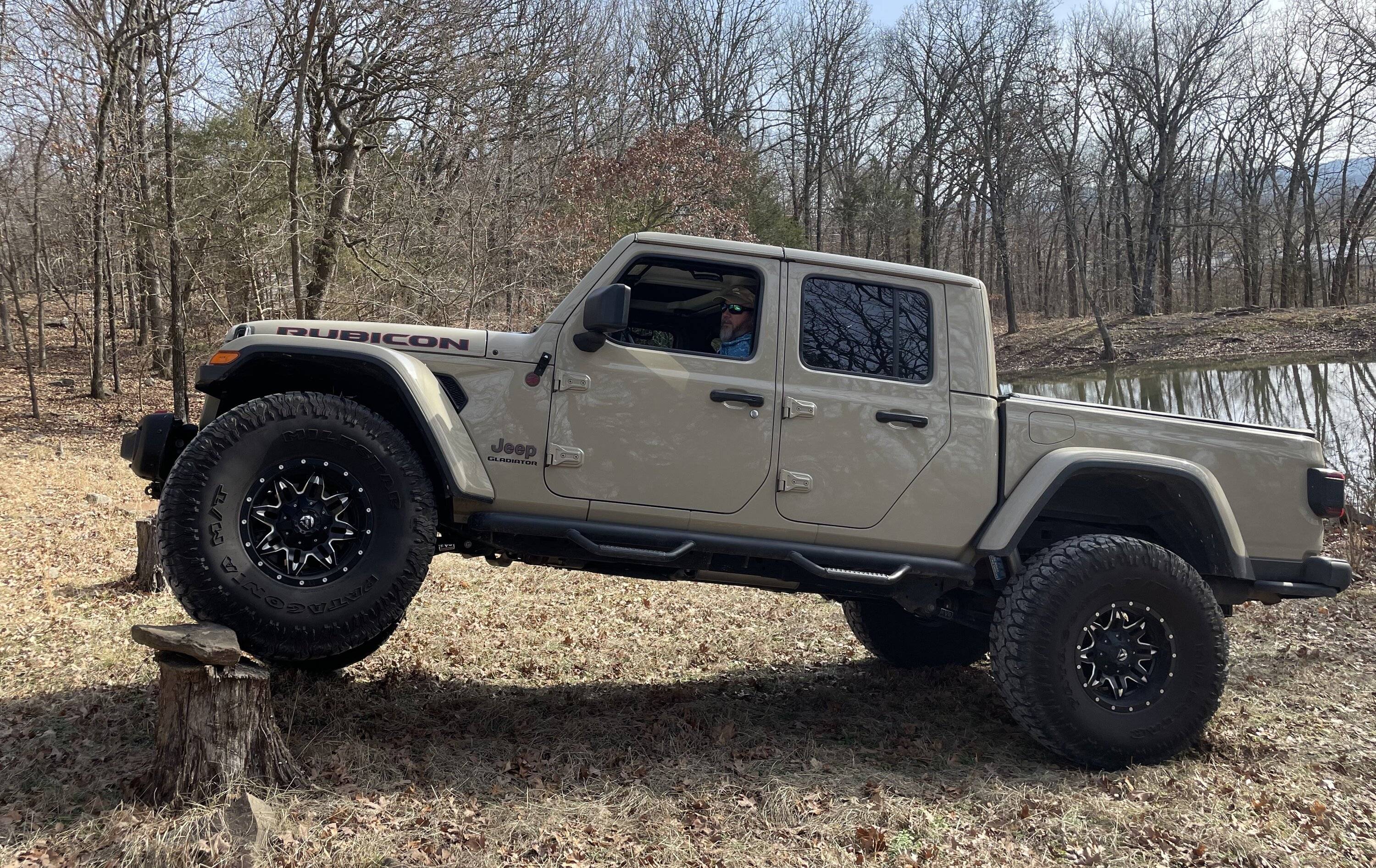 Jeep Gladiator GOBI Gladiator JT Club 03B04E47-6DF5-4BC5-B751-5D9848A3D550