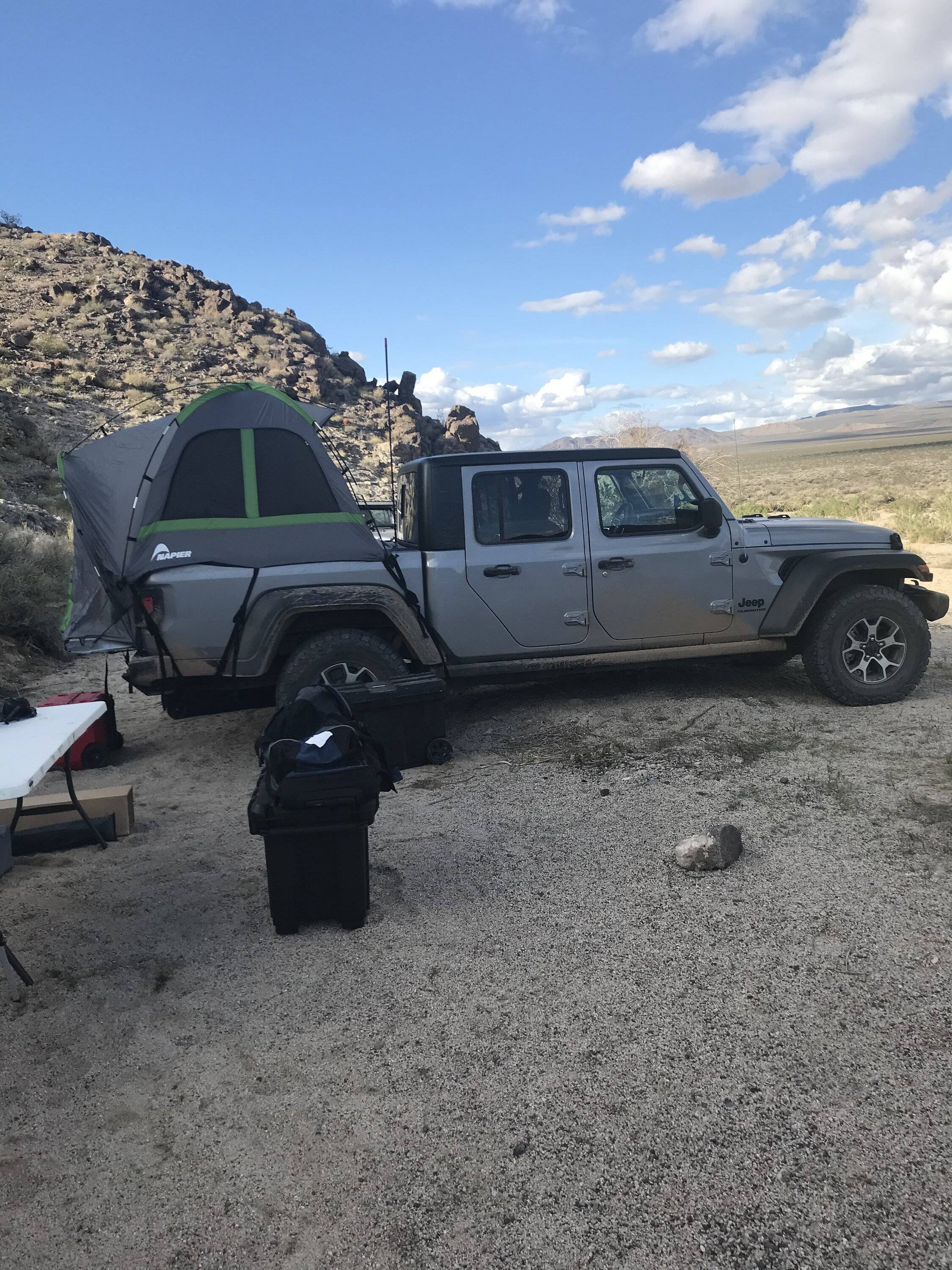 Jeep Gladiator Napier Sportz Truck Bed Tent Model 57 IMG_0798