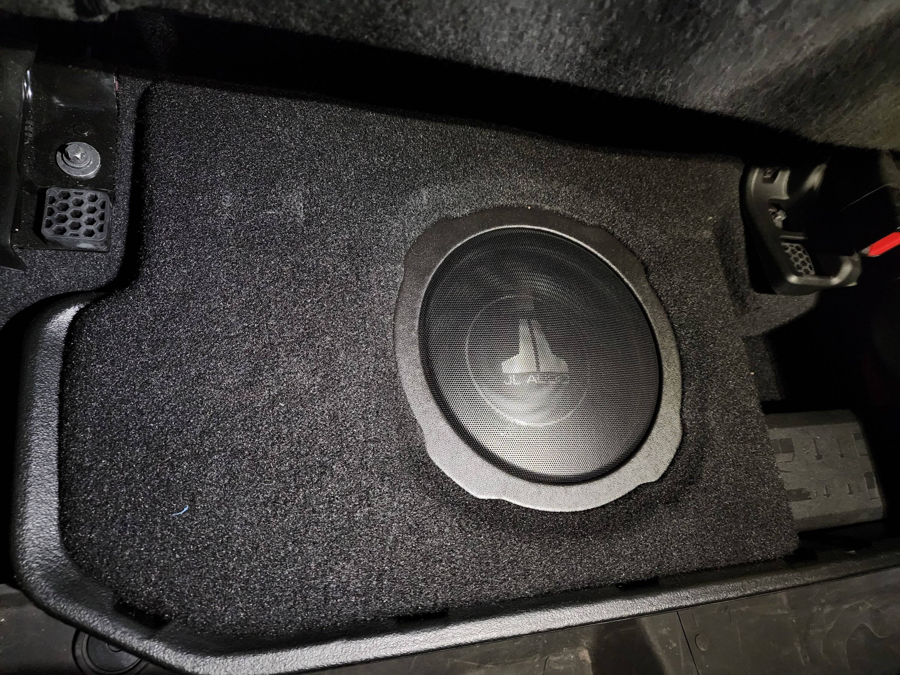 Jeep Gladiator Got her back yesterday! Custom sound system is just .... WOW!!! 20230120_173813