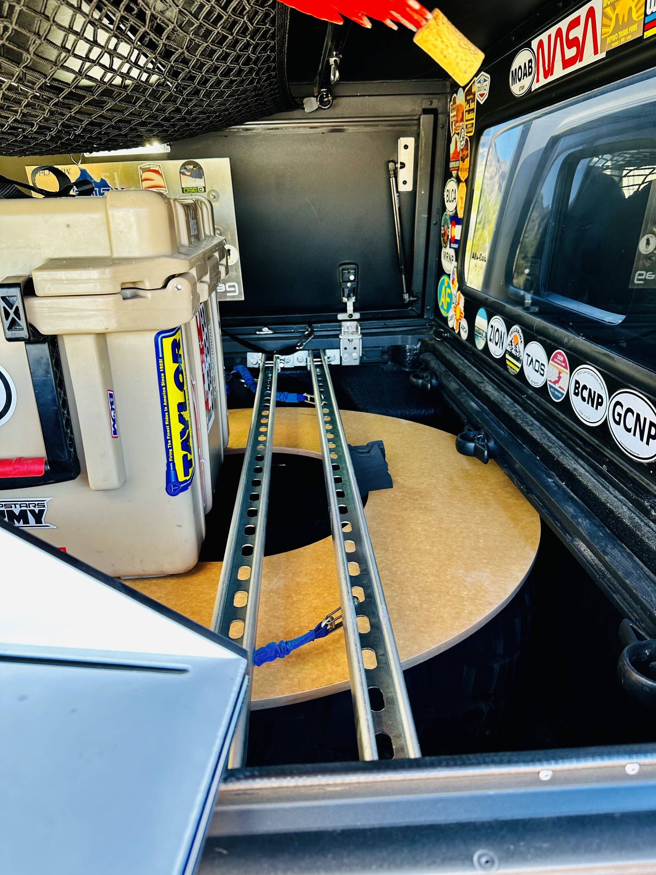 Jeep Gladiator Bed Partition / Grocery & Drywall Holder A6D521C7-3362-420E-9402-B5B50D8C620D