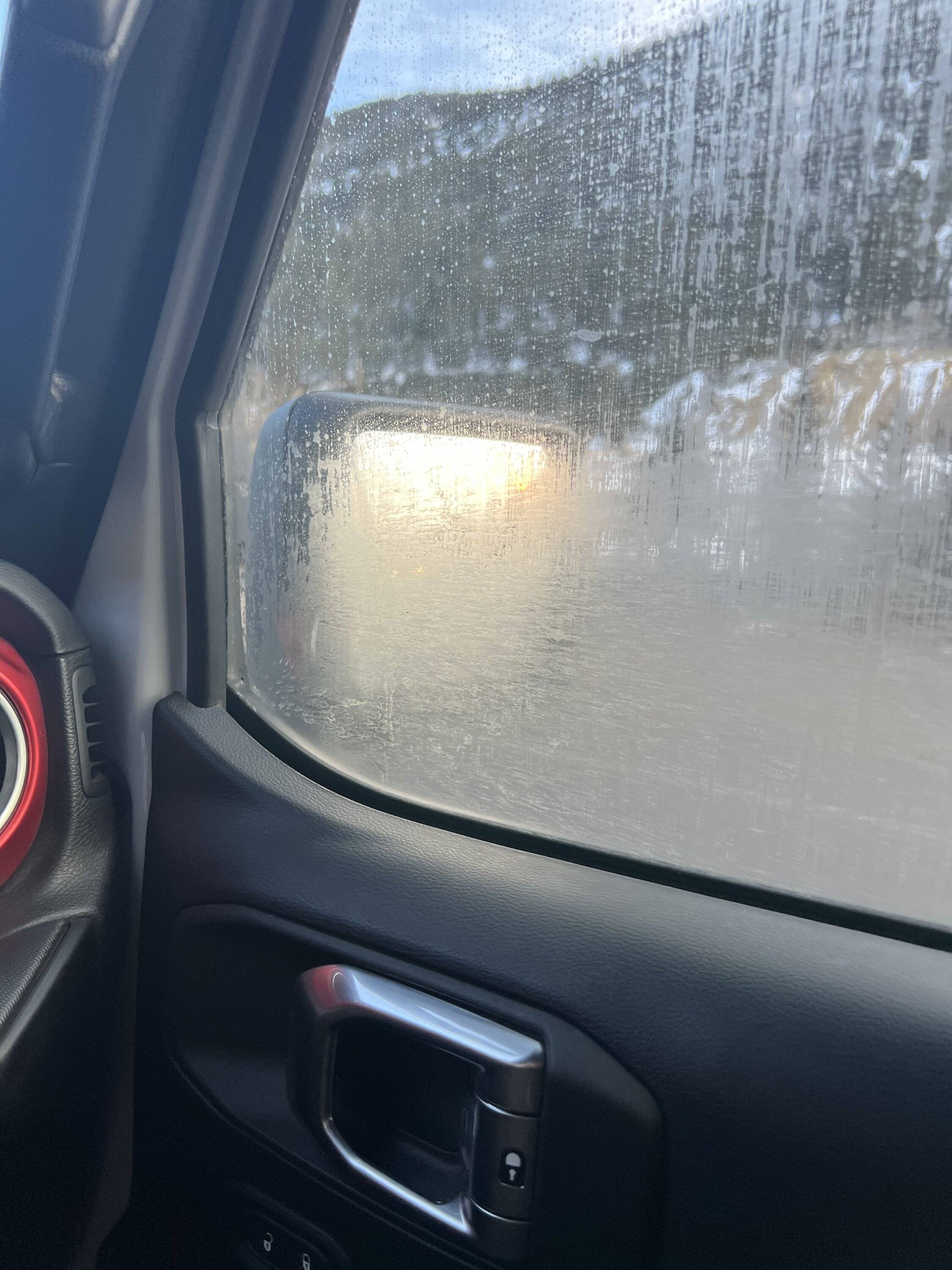 Jeep Gladiator Anything that will help maintain visibility? E508CE48-F21F-475D-86FA-A308FB48E2E8