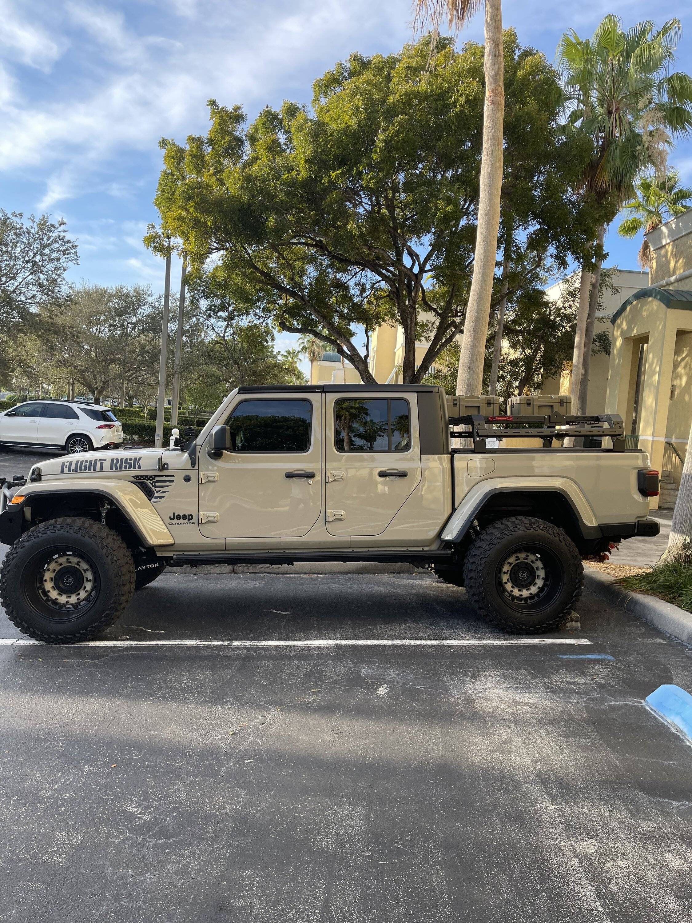 Jeep Gladiator Need an idea for a bracket to raise an awning IMG_3848