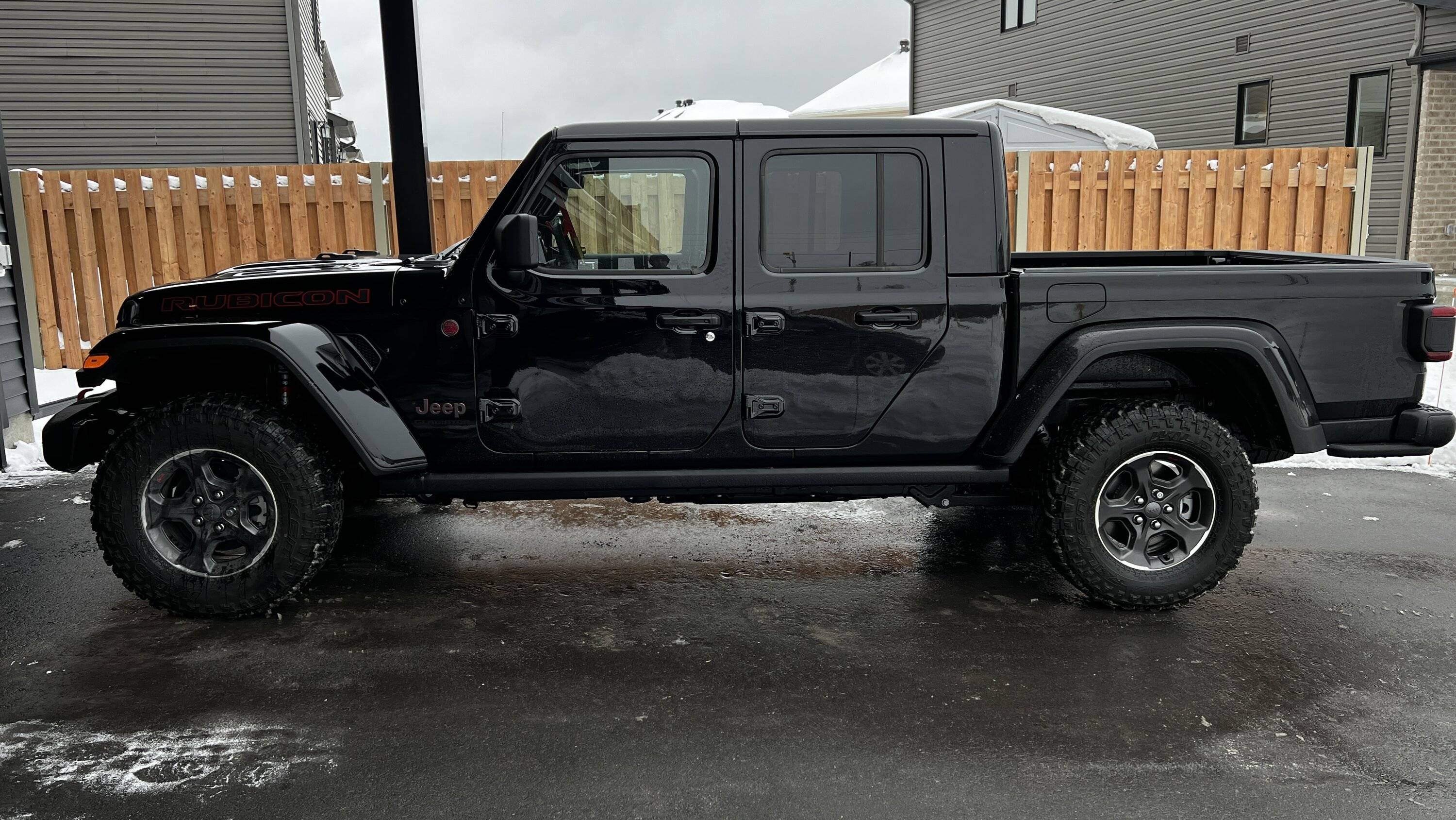 Jeep Gladiator 2022 JTRD stolen from driveway (don't let it happen to you) D1A7FEA4-D268-4D02-8B7D-998BE1CD5A37