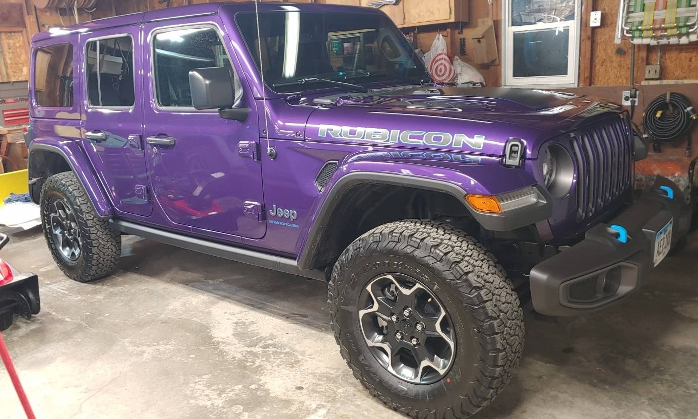 Jeep Gladiator Purple Wrangler (reign?) 20230123_200723