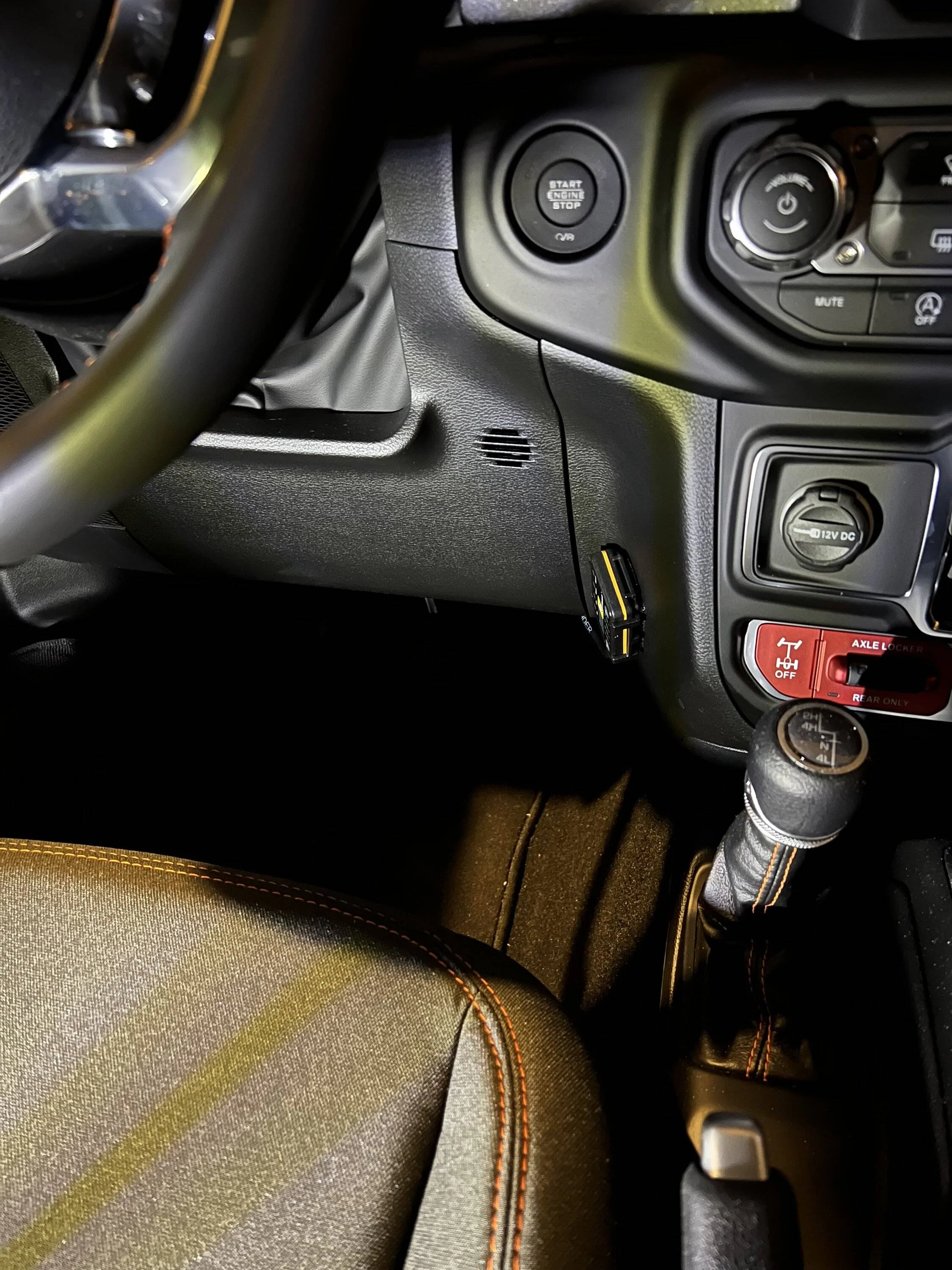 Jeep Gladiator Pedal commander 1674696307111