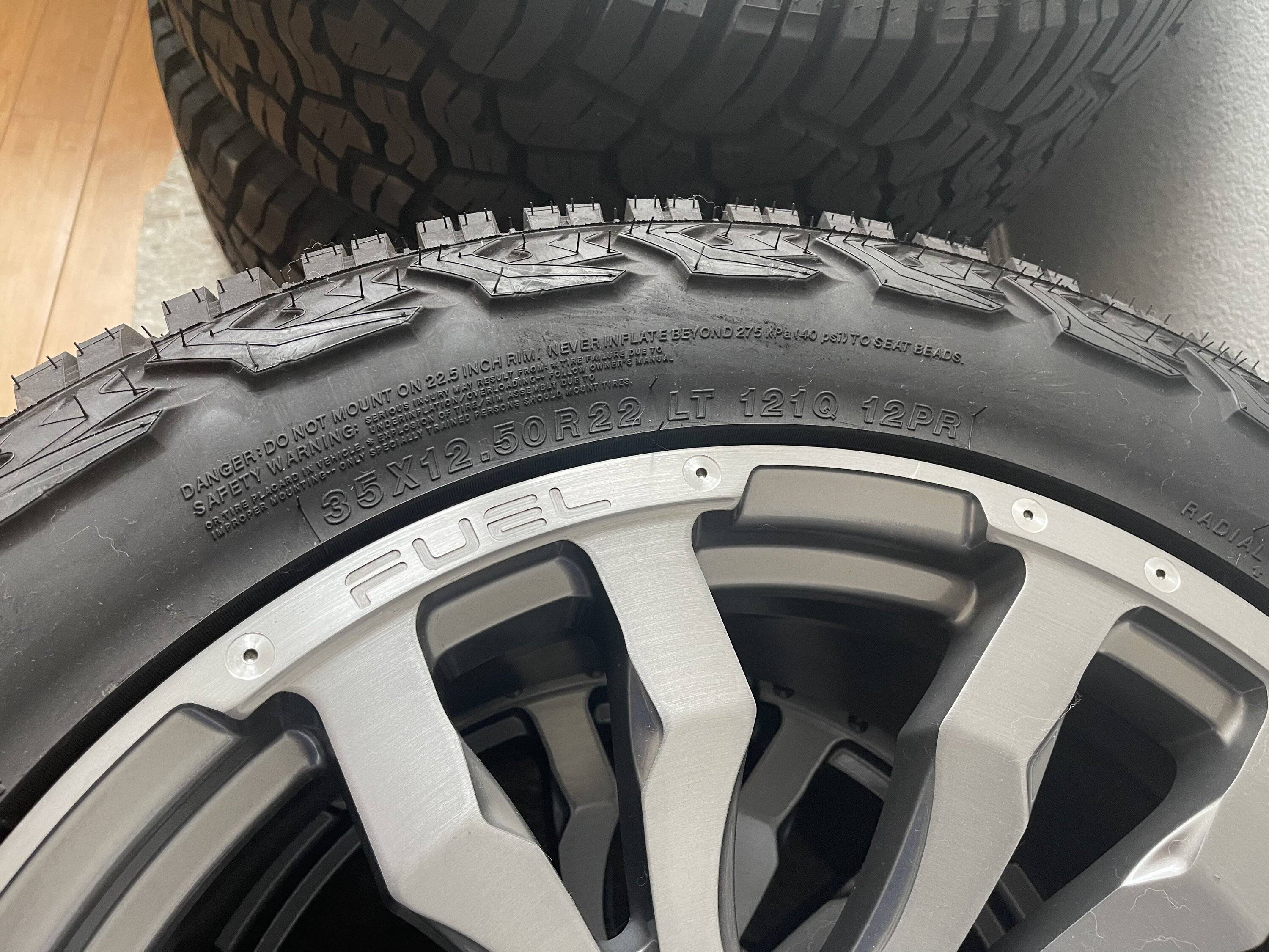Jeep Gladiator 22x10 Fuel Blitz’s wrapped in 35x12.50x22 Yokohama geolander XA-t tires C8637F57-1E26-4523-B937-6DEE1E6259F3