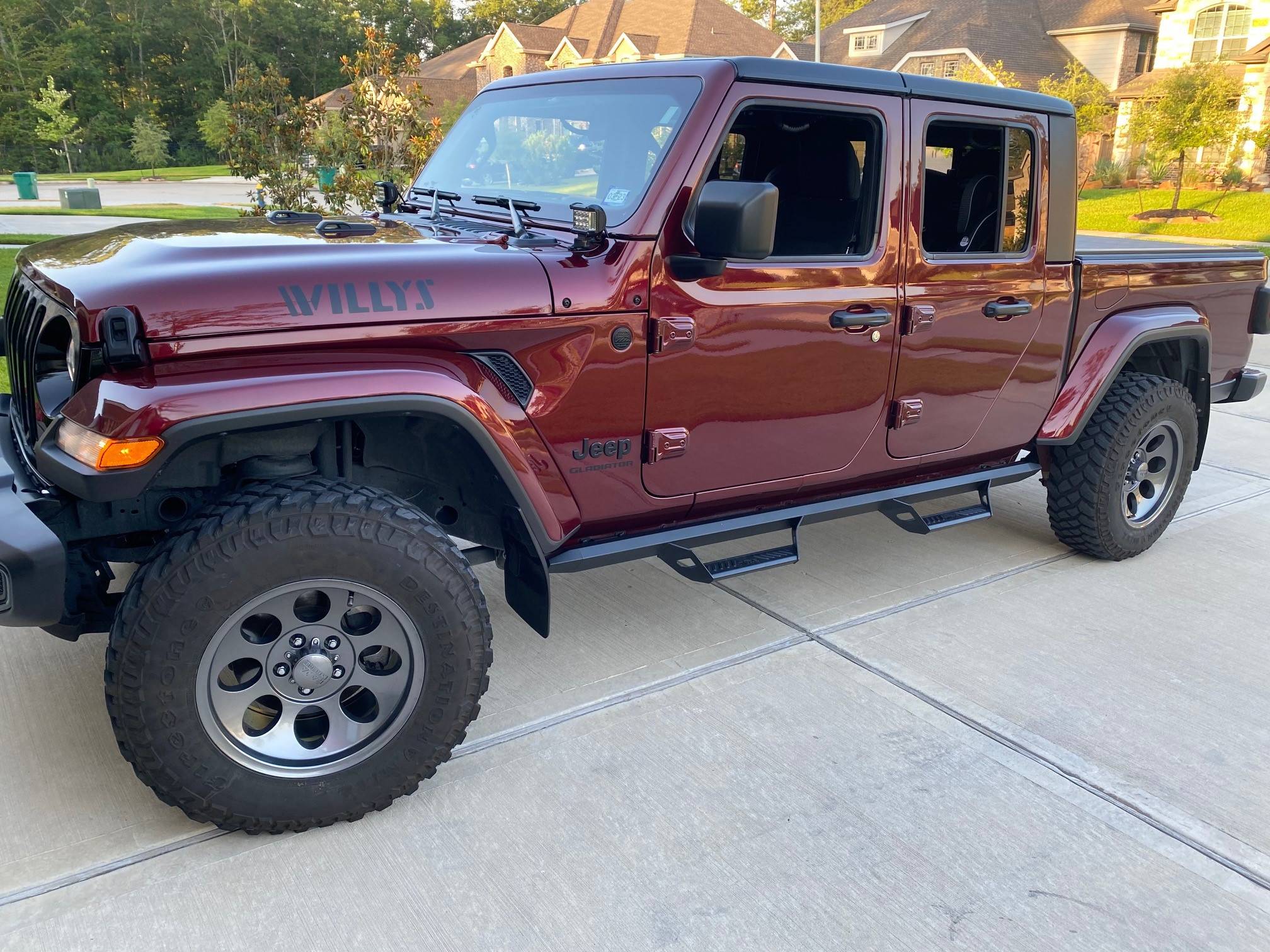 Jeep Gladiator Willys S bare bones wheel 2