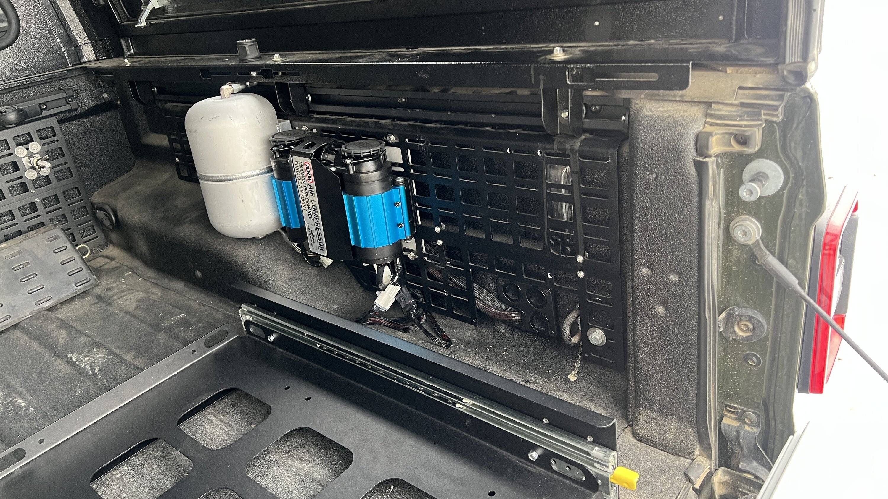 Jeep Gladiator Switch panel in bed for accessories - what's your setup? IMG_9830.JPG