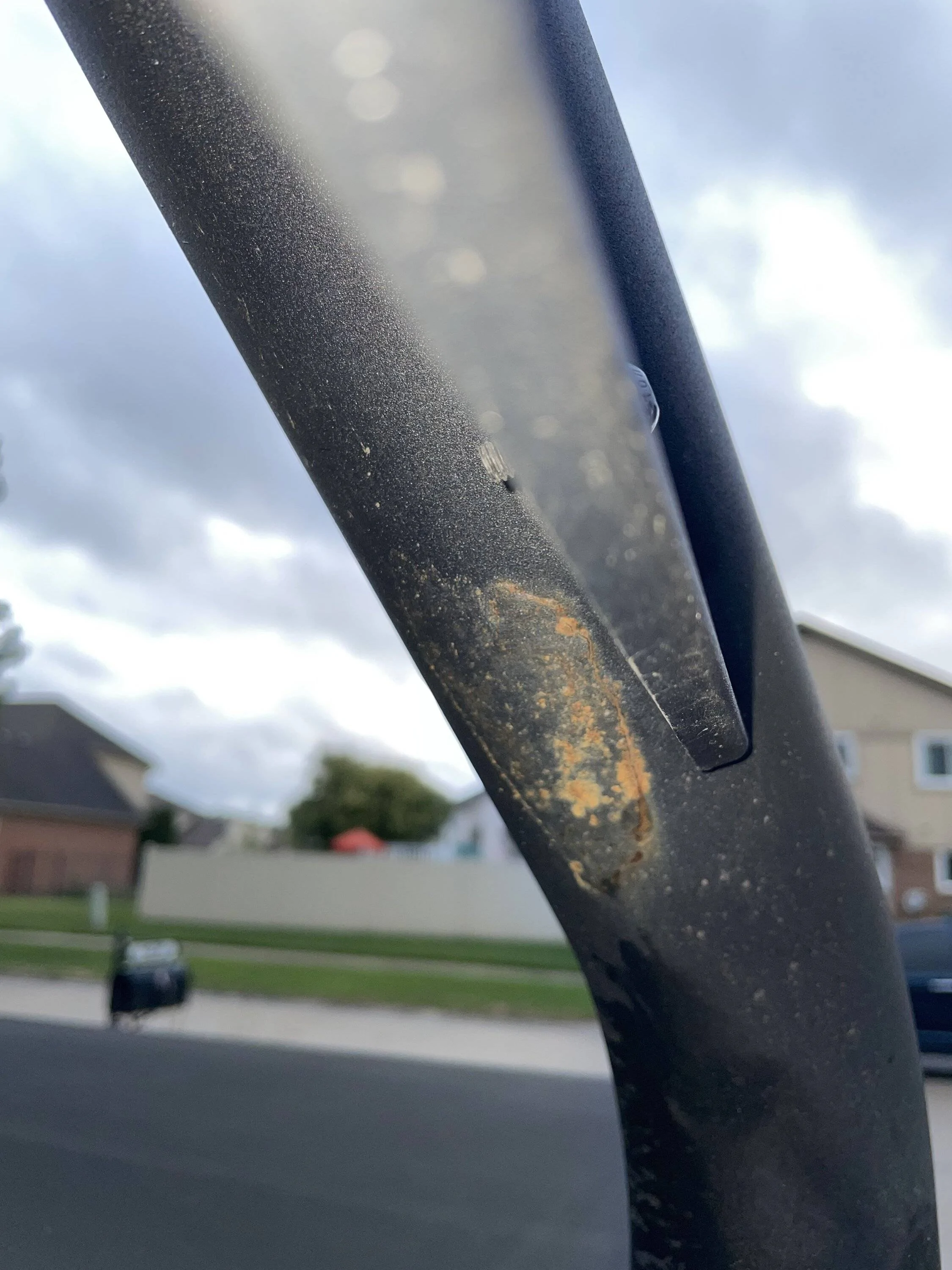 Jeep Gladiator What happened to Blackhorse? Rust on drivers side bar 2