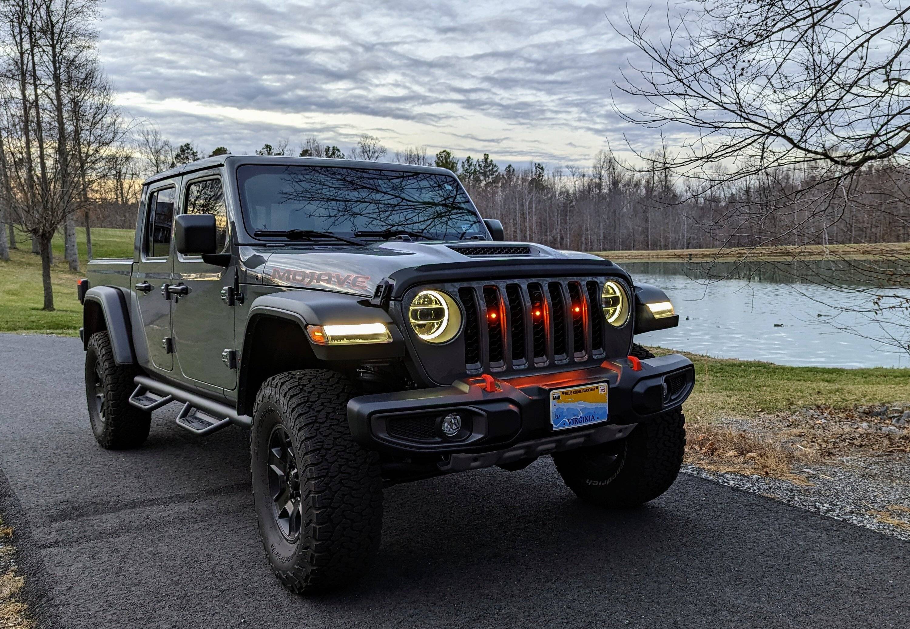 Jeep Gladiator Stock Mojave Rims PXL_20221230_220435293~4