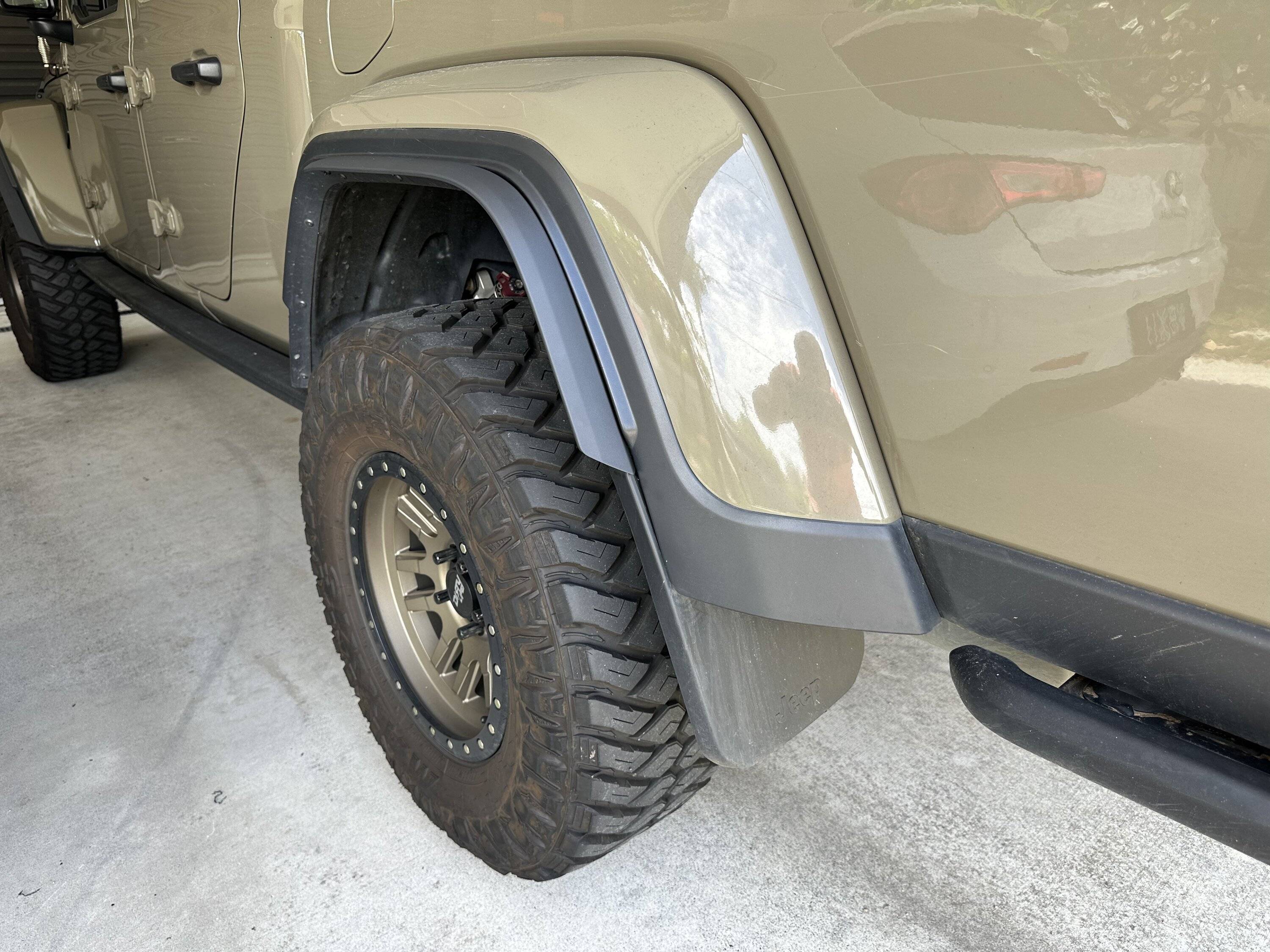 Jeep Gladiator Anyone installed Xtreme Recon Fenders on JT? 206F6342-0C21-4BAC-B731-B71E3EC1F8B2