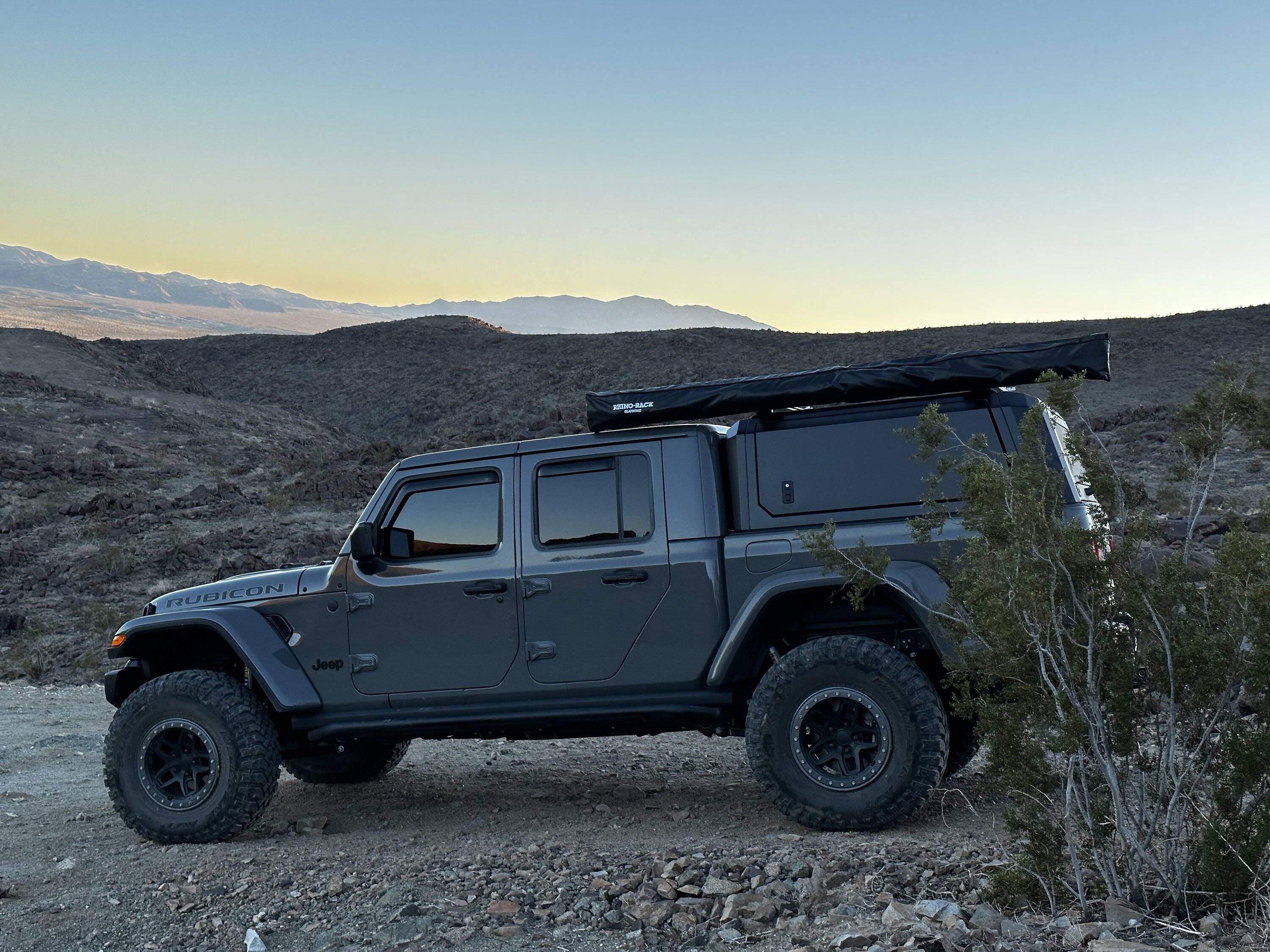 Jeep Gladiator RSI Smartcap and awnings F679BB75-FA29-450E-848D-AF8AF7F8E9B2