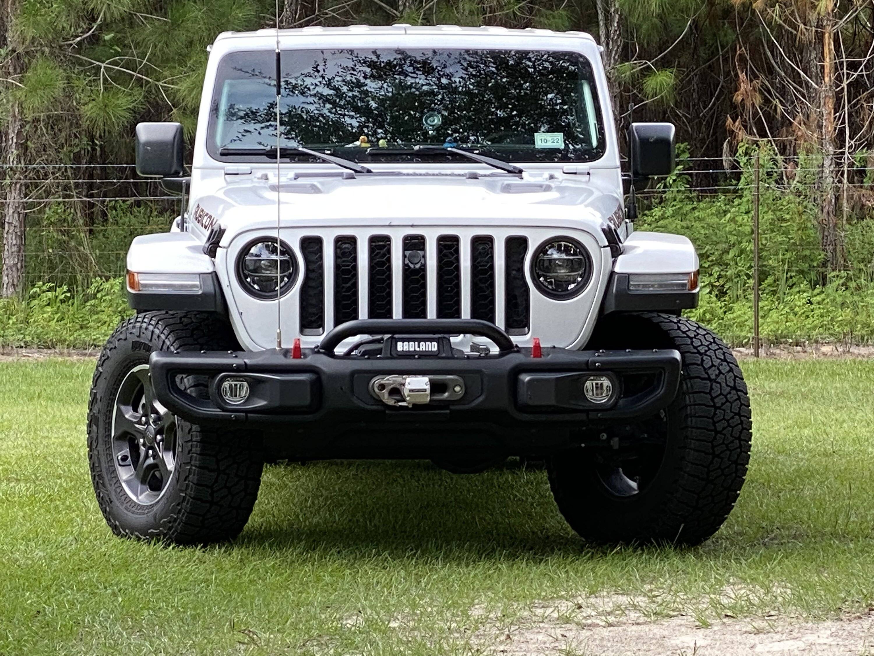 Jeep Gladiator Badlands Apex 12 / steel oem bumper FD7CAC33-C732-4EAC-B29F-BC435774E689