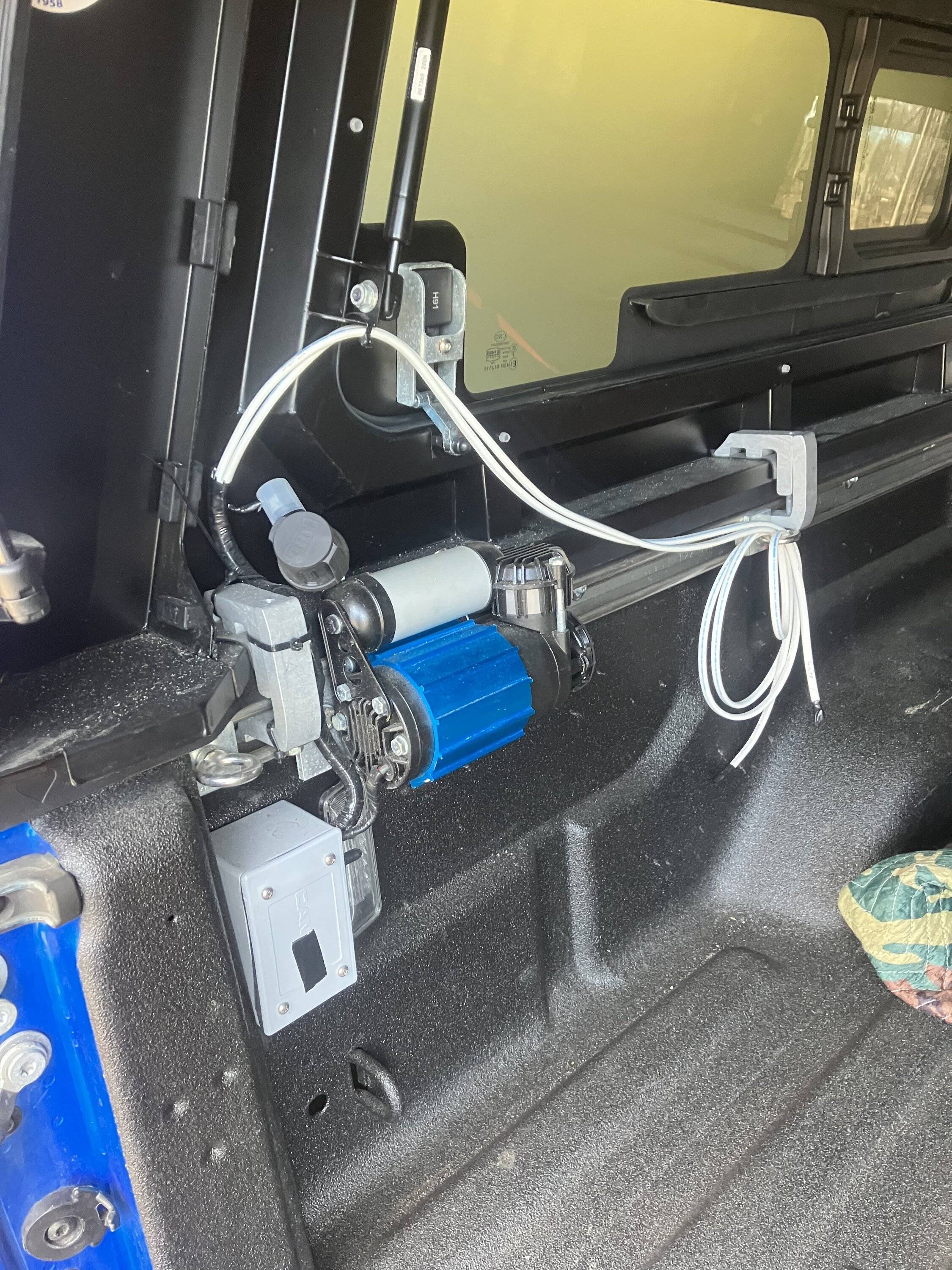Jeep Gladiator Switch panel in bed for accessories - what's your setup? 5366FC8C-3032-43BC-96C5-341C8A1AC347