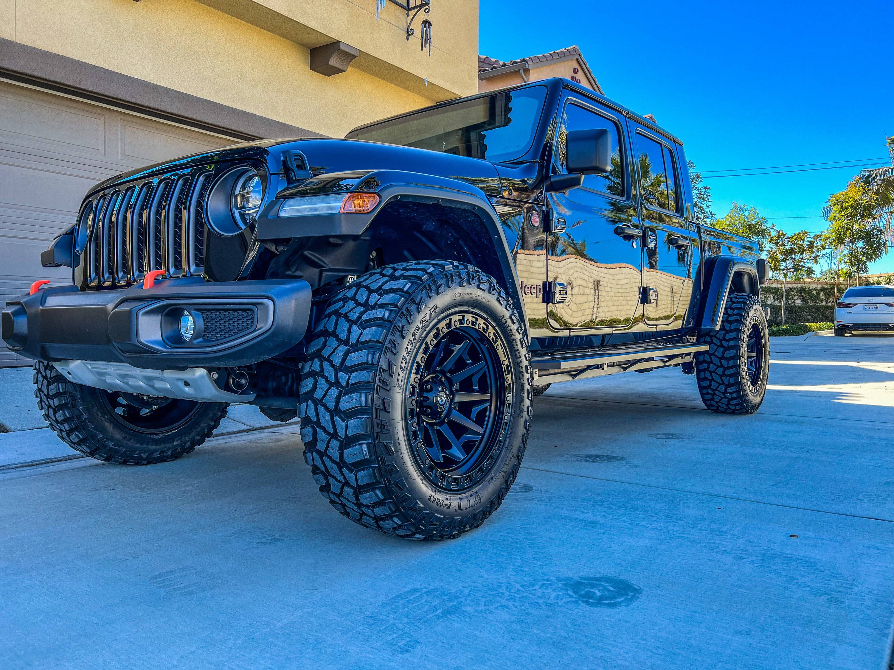 Jeep Gladiator BLACK Gladiator JT Club 118DAF36-D2EF-4815-BD62-6ACDC81D82AC