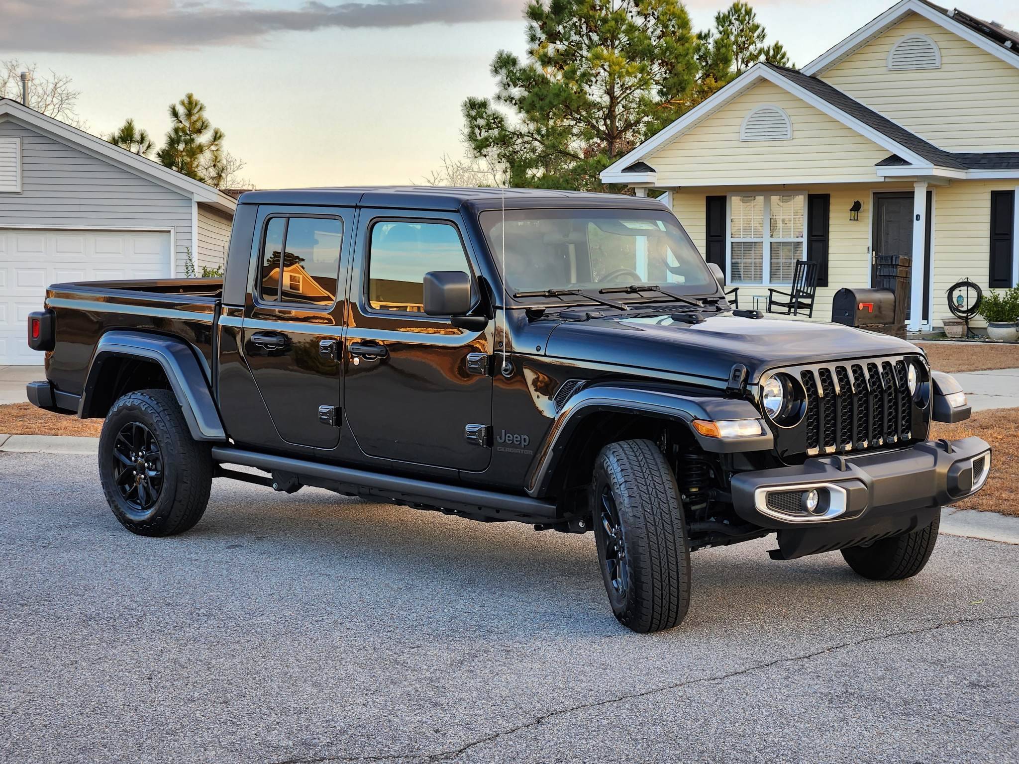 Jeep Gladiator BLACK Gladiator JT Club 323694897_897968337907749_1219618588698536978_n