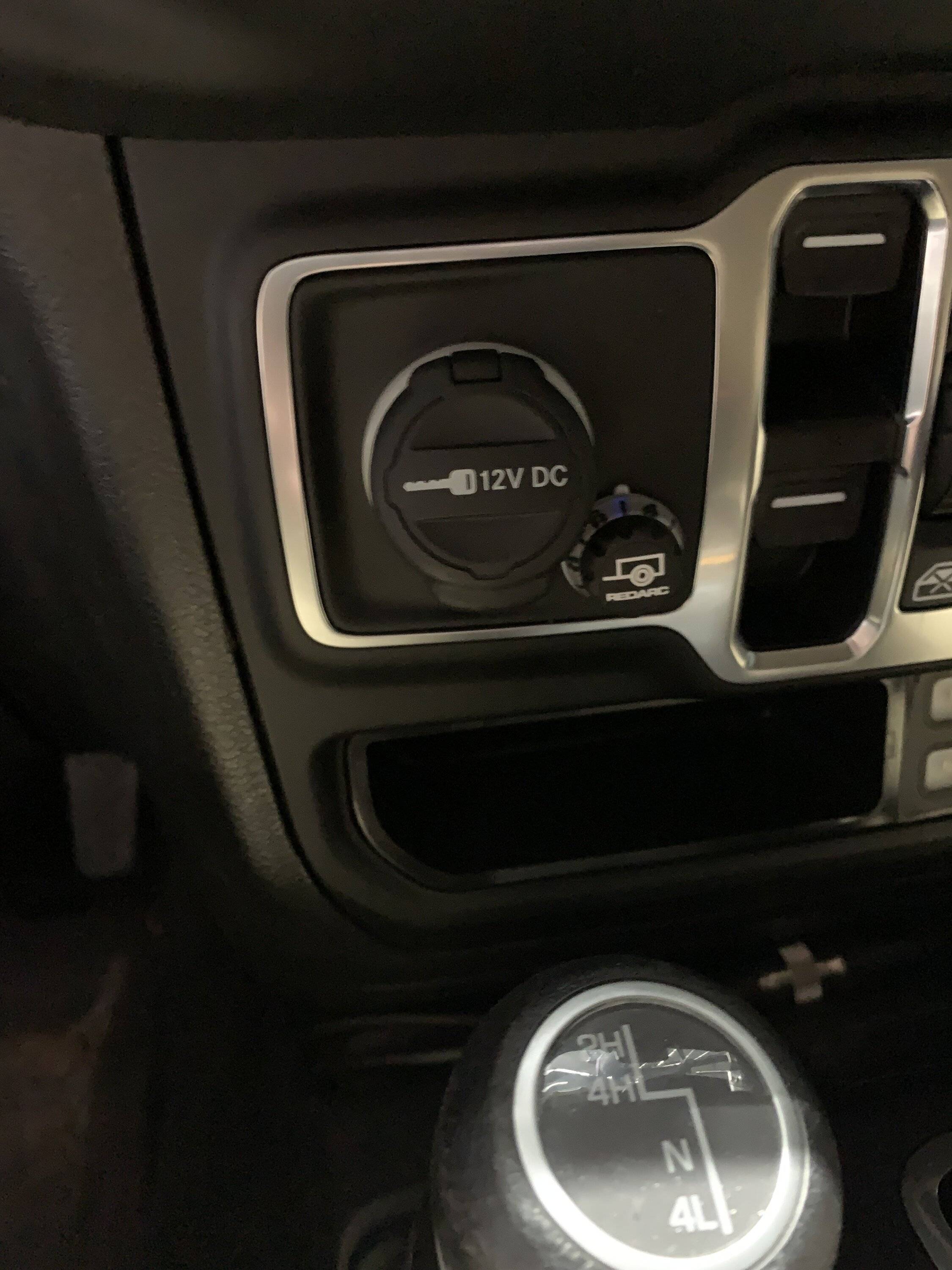 Jeep Gladiator Trailer Brake Controller Installed - Redarc Tow Pro Liberty tempImagepBKhoD
