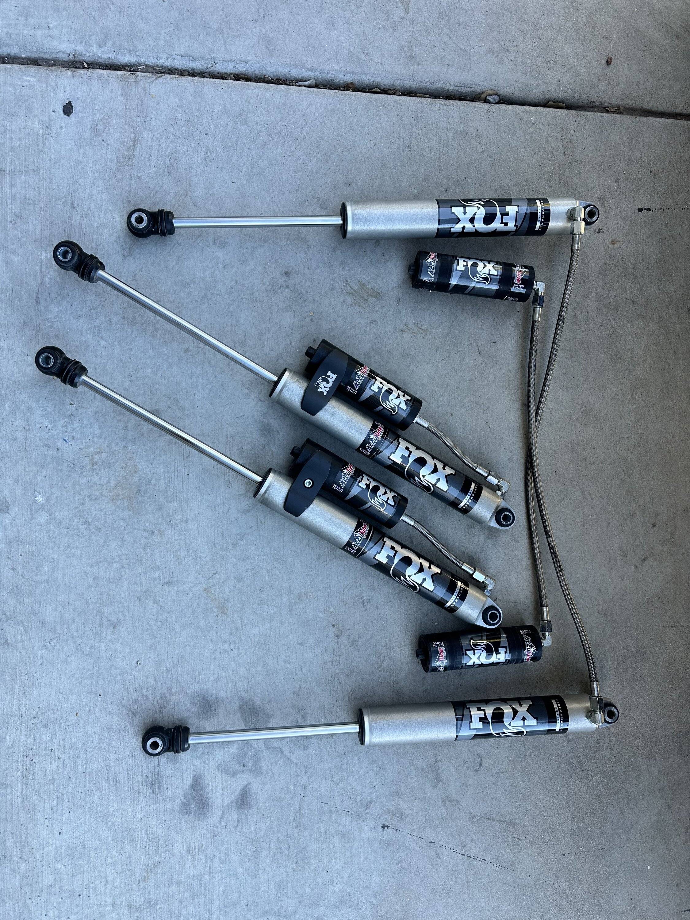 Jeep Gladiator Fox 2.0 w/ Reservoirs 2-3” - $700 B9215749-E860-4D98-AA4A-6D3EF8B9DAB0