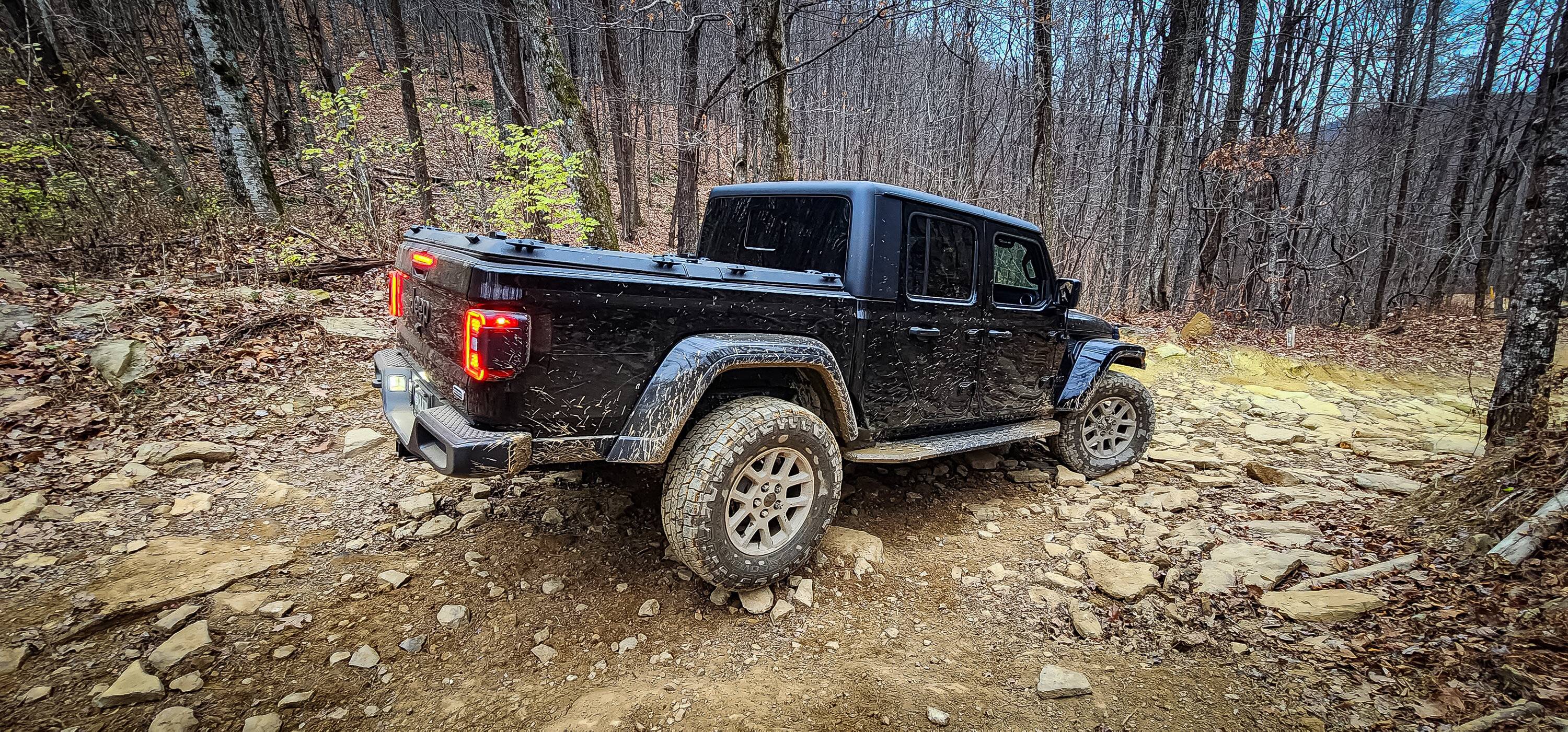 Jeep Gladiator Soft or Hard Tonneau Cover? 634289D4-A413-4FA9-905E-9343F17AAB64
