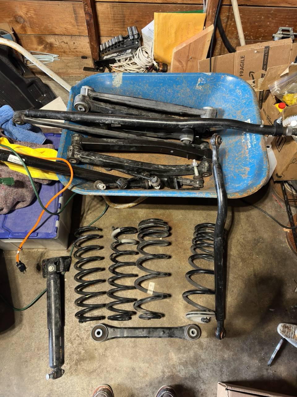 Jeep Gladiator Full Diesel Rubicon Suspension and Steering Takeoffs w/ Shocks. 01EB2417-F3CA-42D0-B34C-E72E28271A1C