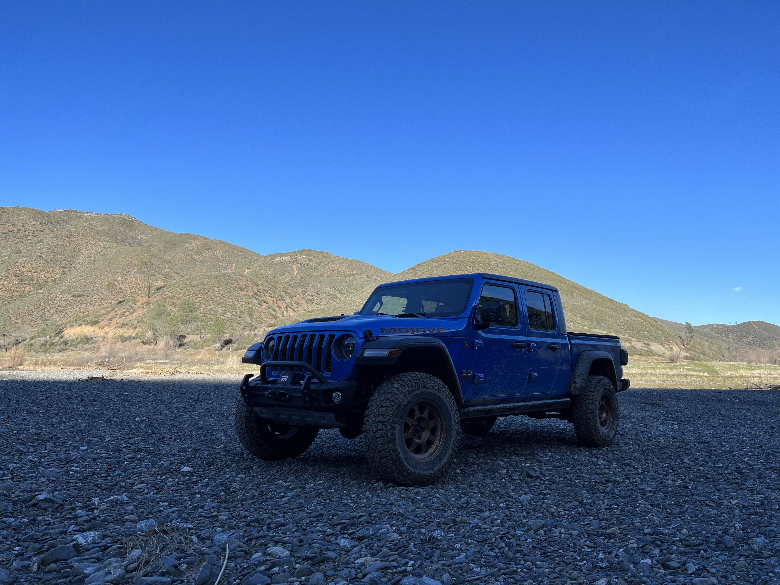 Jeep Gladiator Gladiator Glamour Shots CDC30E31-D58C-4DEF-A473-0DCBEFA77026