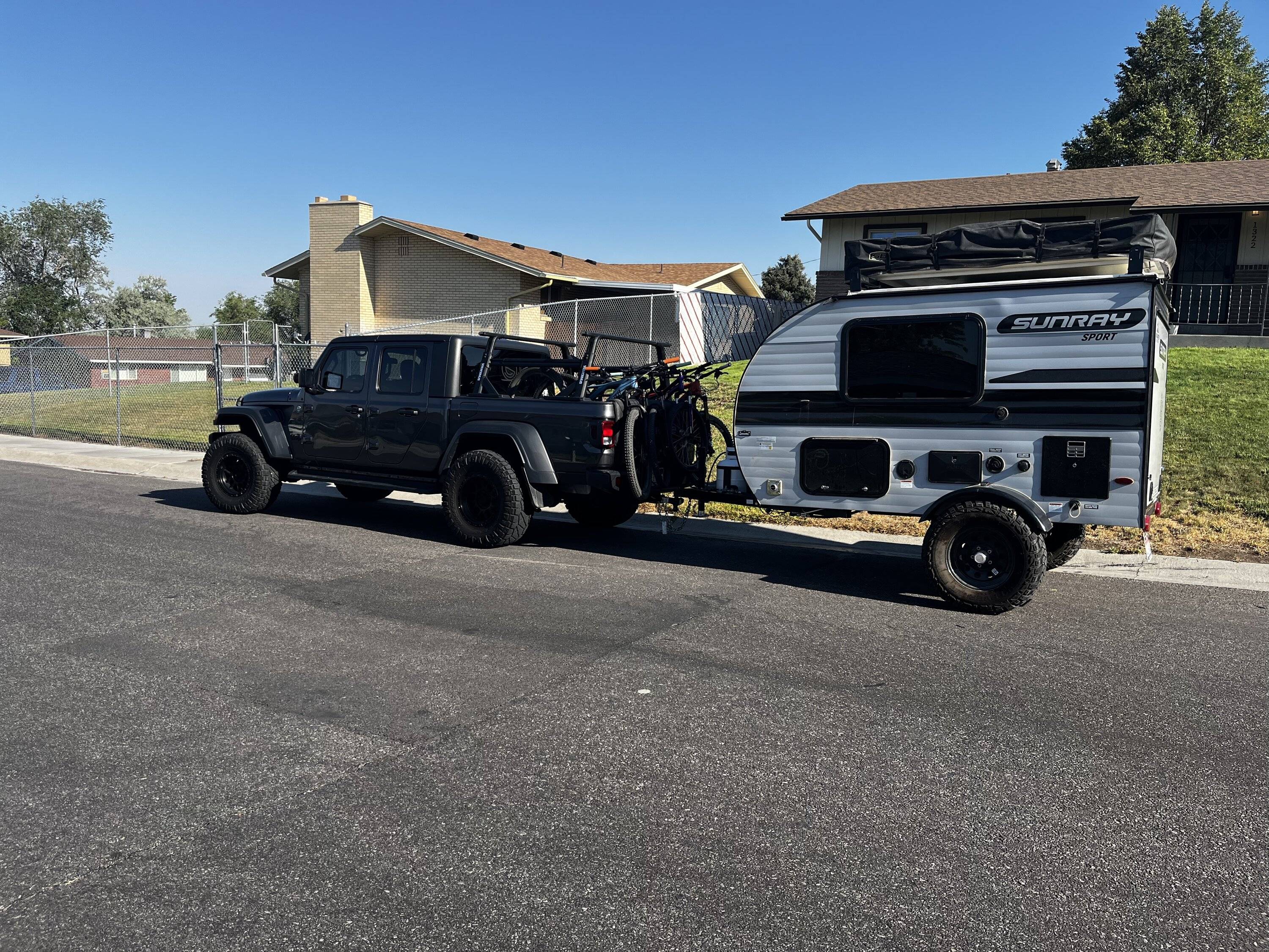 Jeep Gladiator Sport S Lift w/ Max Tow (And you actually Tow!) 14E644CA-CDD5-4D07-8086-E3A3E3CF019C