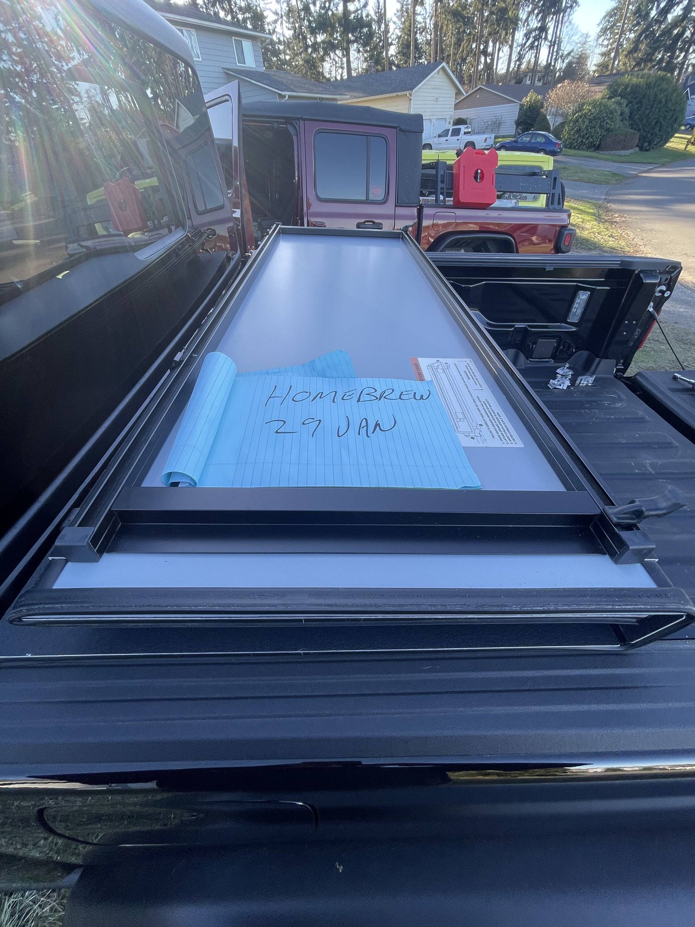 Jeep Gladiator Bed cover and liner(Sold please delete) A9D93467-372E-44DA-9568-AFB77243D553