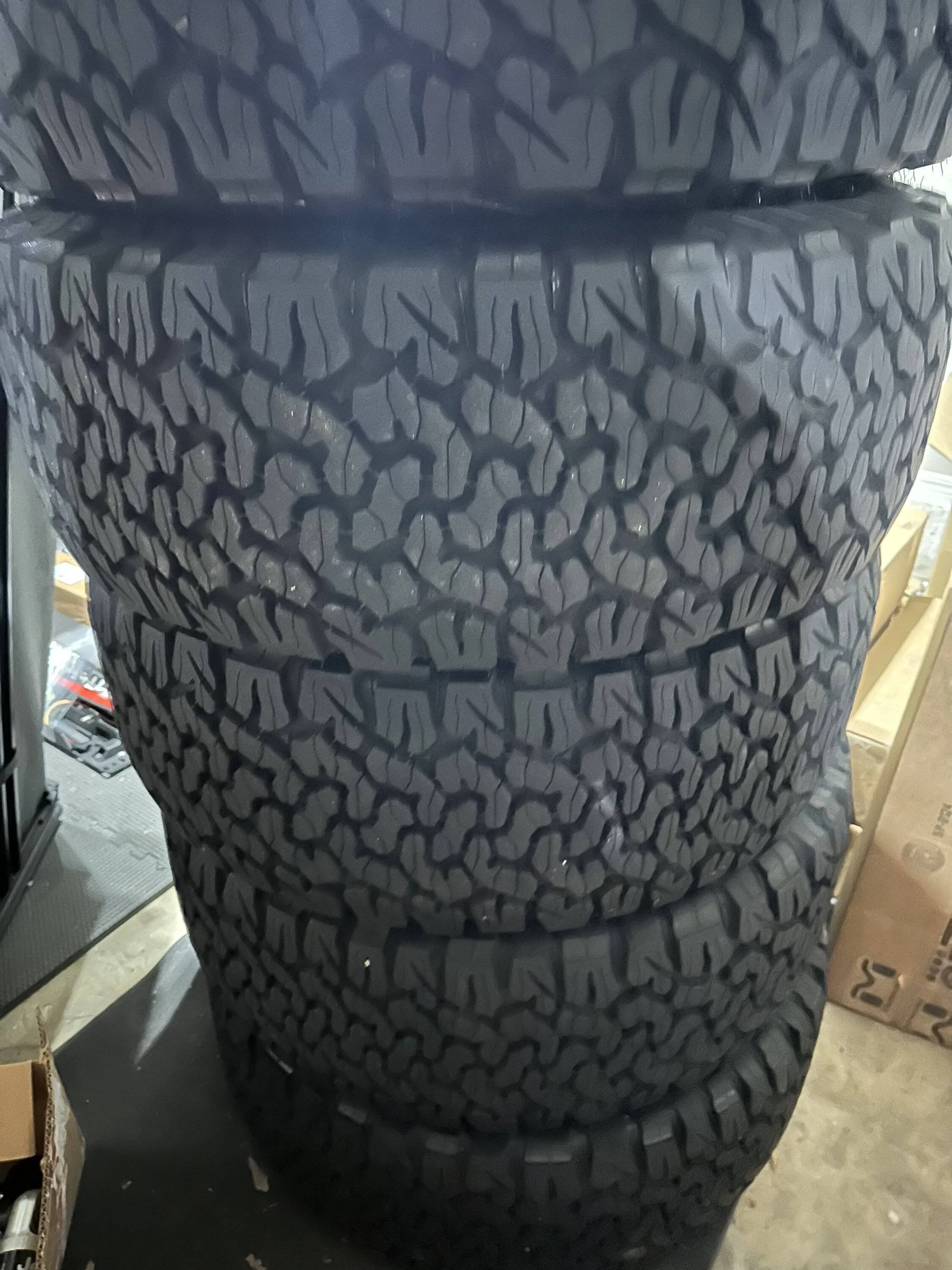 Jeep Gladiator 315/70r17 BFG ko2 C-Rated 62066AEE-3ED2-4BFD-BDB8-989ECD34D06D