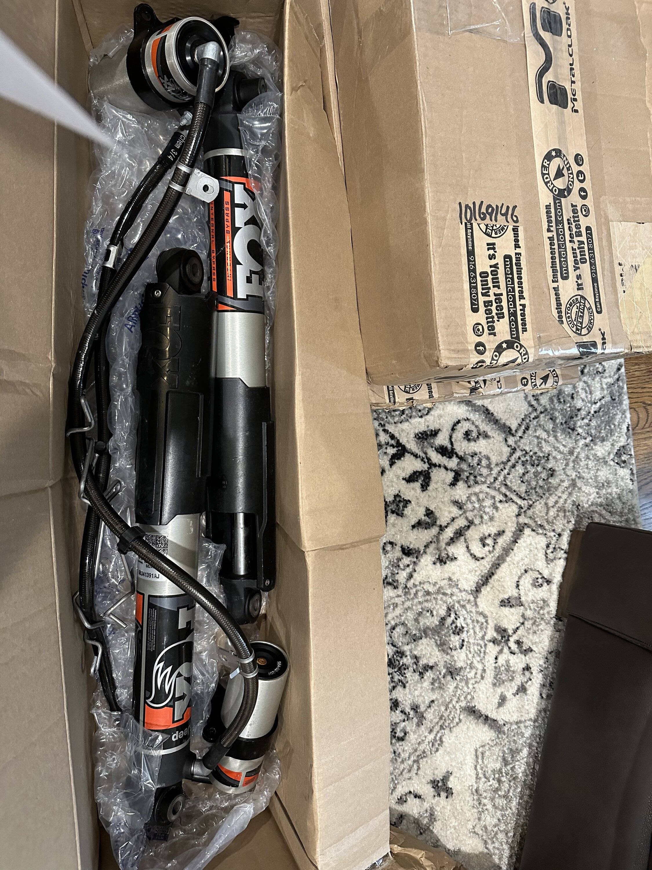 Jeep Gladiator Mojave front Shocks 1ECA8E6D-22E7-4F34-A174-180FC7EC08D5