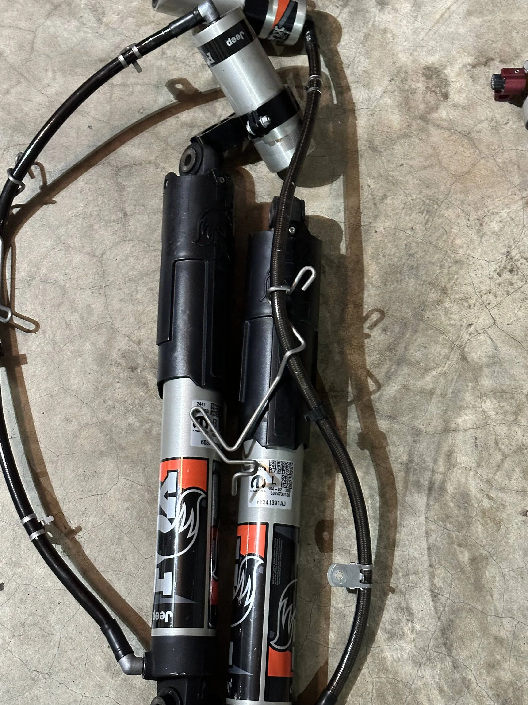Jeep Gladiator Mojave front Shocks FD4D3FB1-67AF-4F20-9CF5-B4FD54459A19