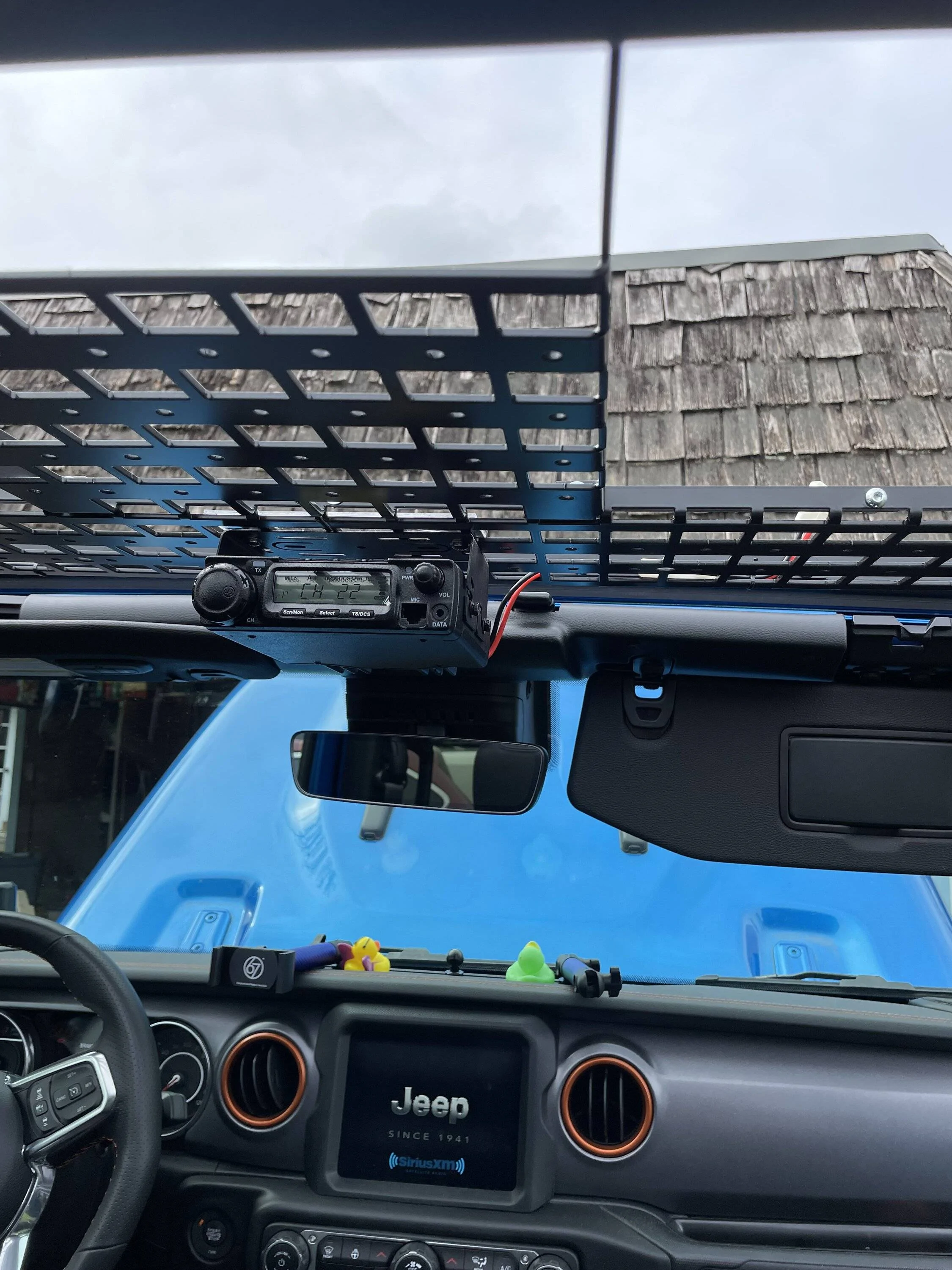Jeep Gladiator GMRS / CB antenna locations - near A pillar or mid point on hood IMG_1789