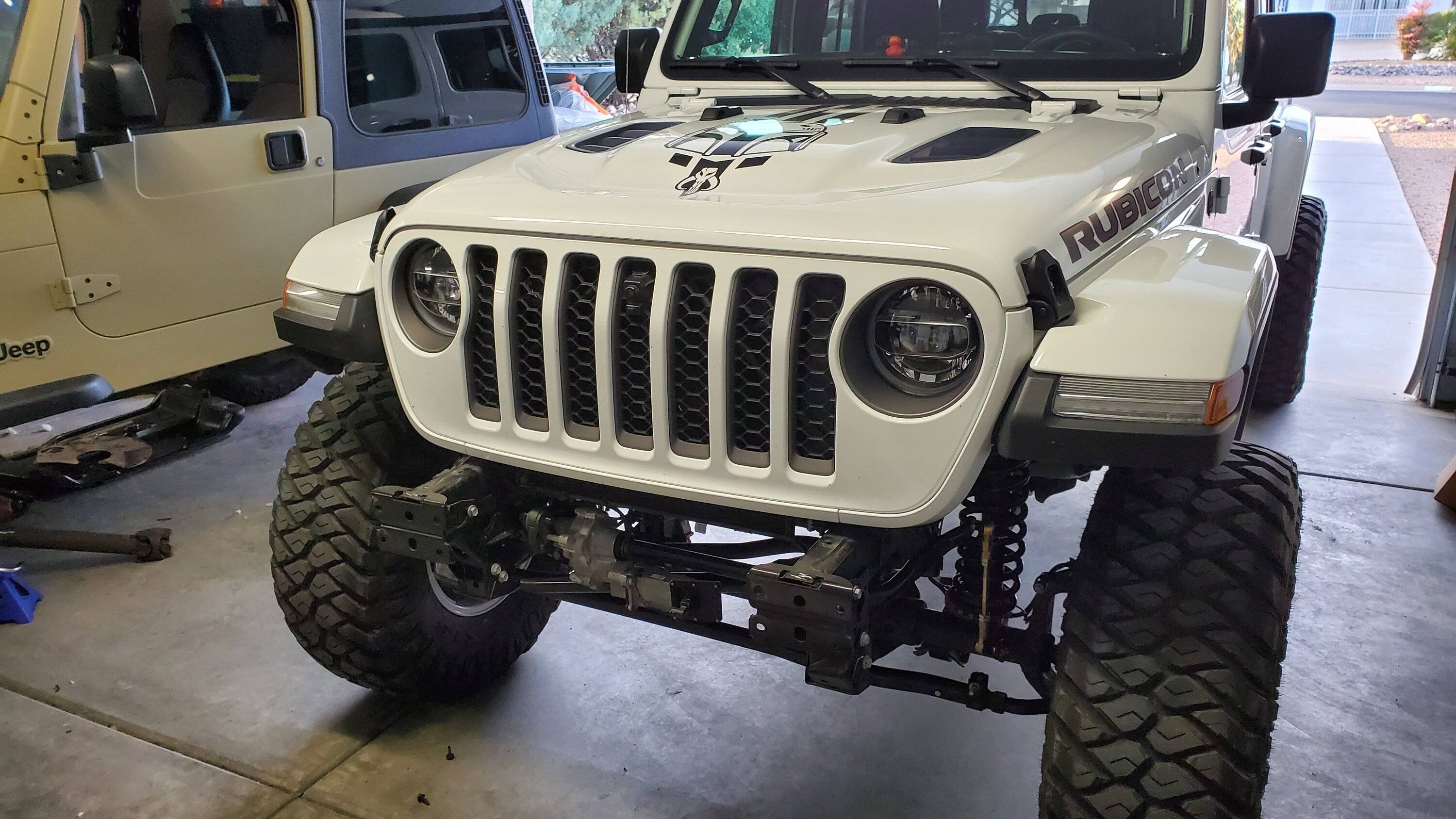 Jeep Gladiator DECALS/SIDE GRAPHICS/WRAPS 20221227_163504