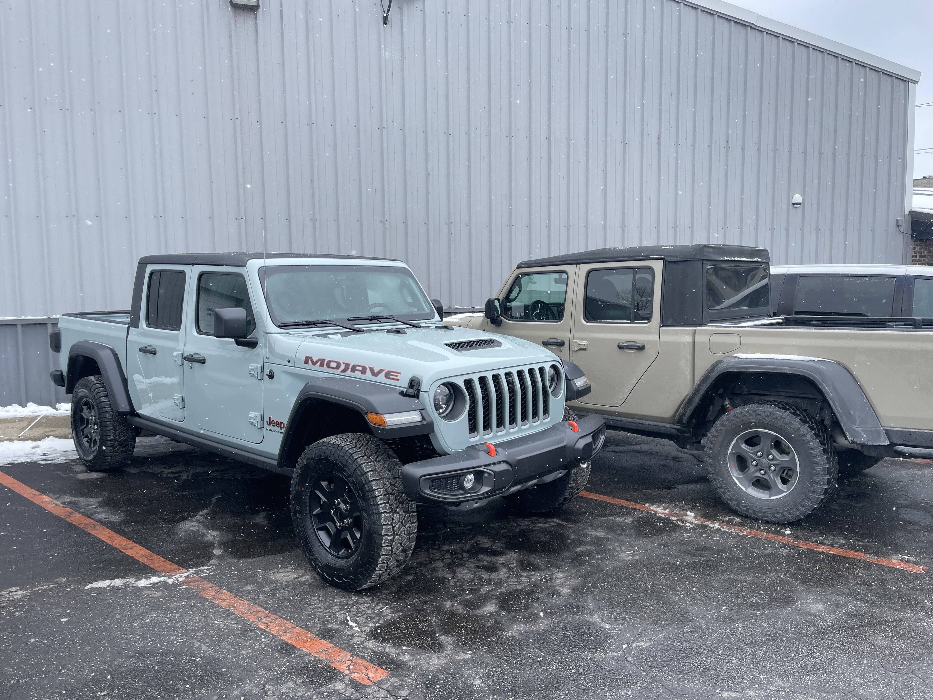 Jeep Gladiator EARL GREY Gladiator JT club 129D1283-27C5-4A7A-858A-ADD84E46DECF