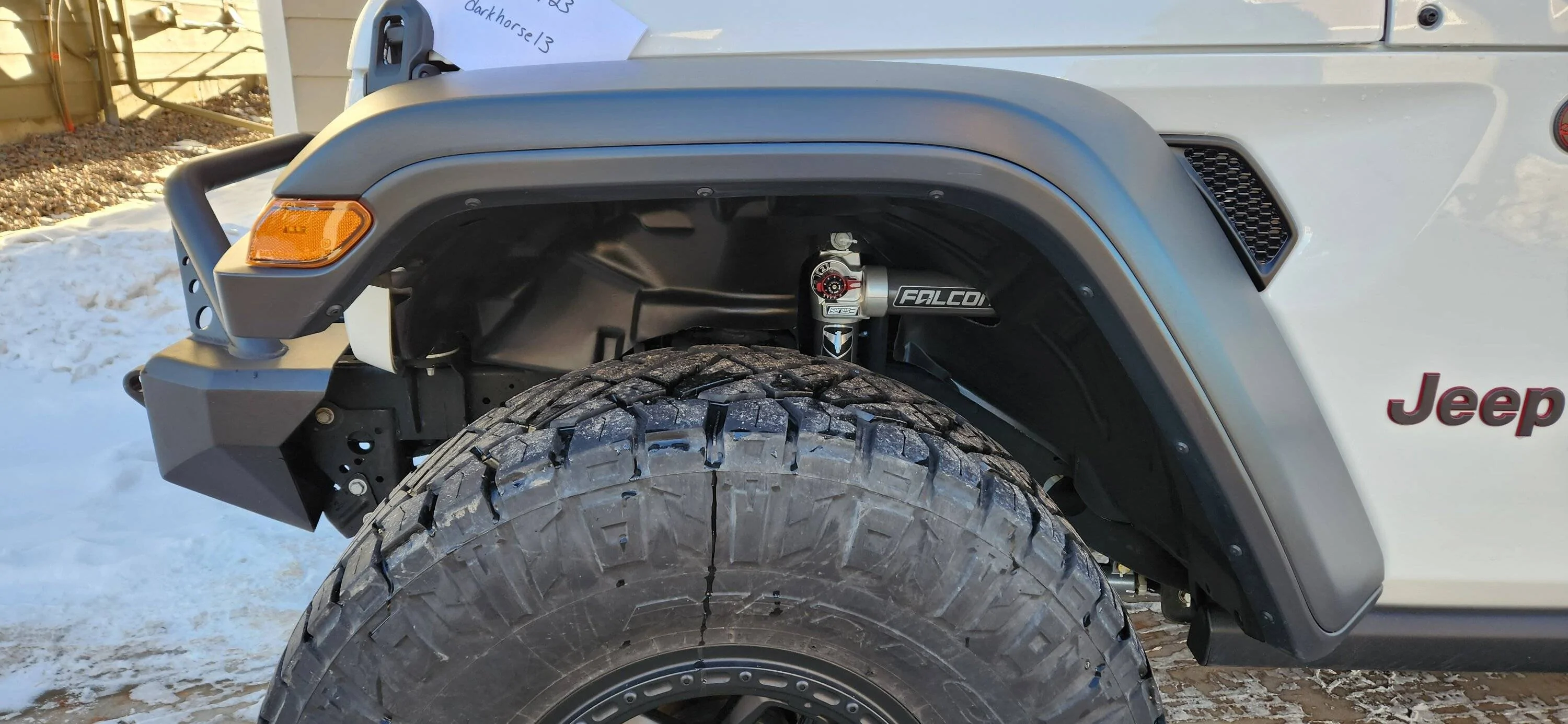 Jeep Gladiator Rubicon Fenders w/ Liners - 3.6L OEM black plastic w/ upgraded LED bulbs 20230201_161448