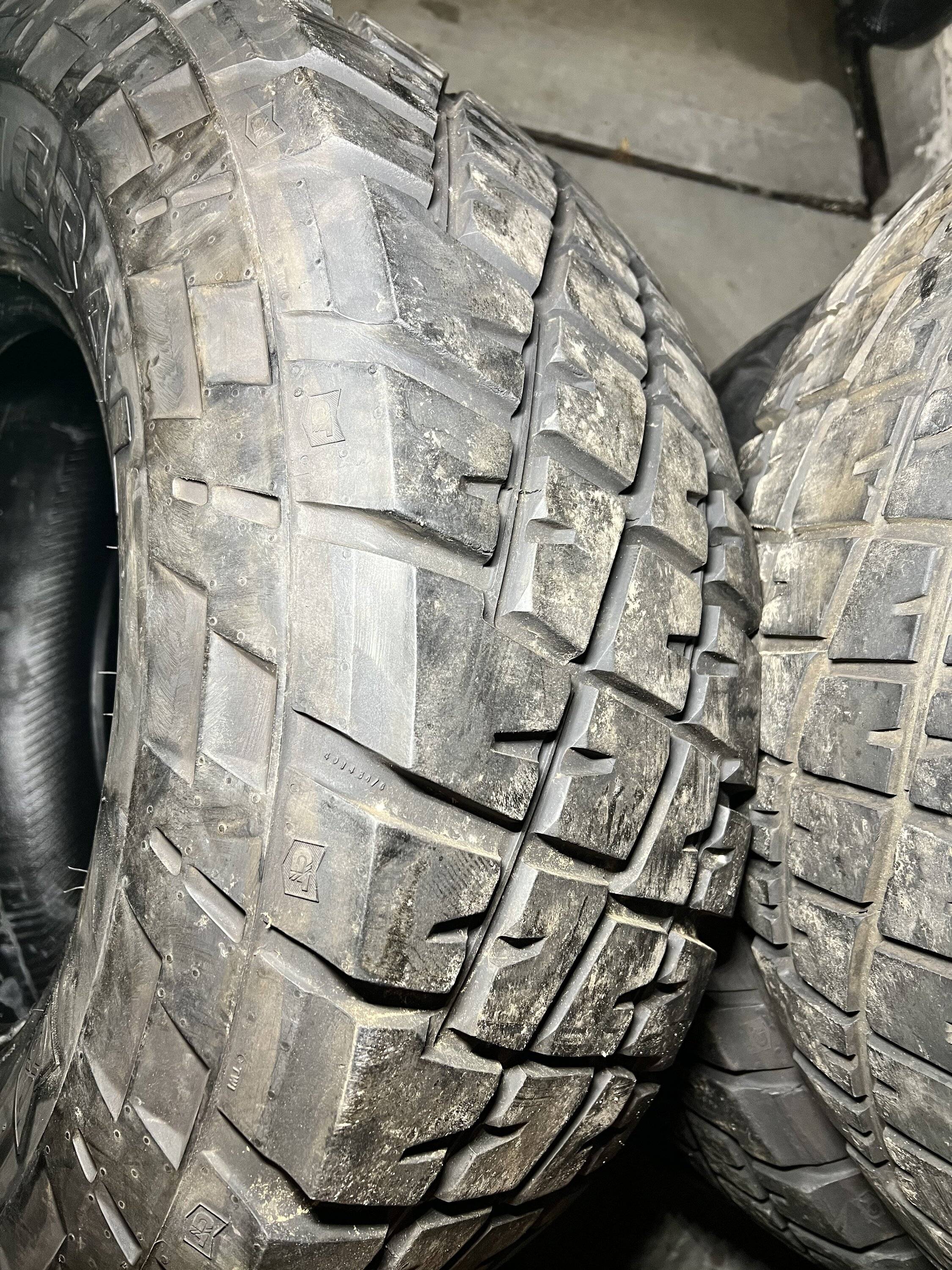 Jeep Gladiator 35x12.5x17 MTR w/Kevlar on steel spare and General Grabber Red Letter 35x12.5x17 5E6B7A7D-D7D4-481D-93D4-EF818689A947