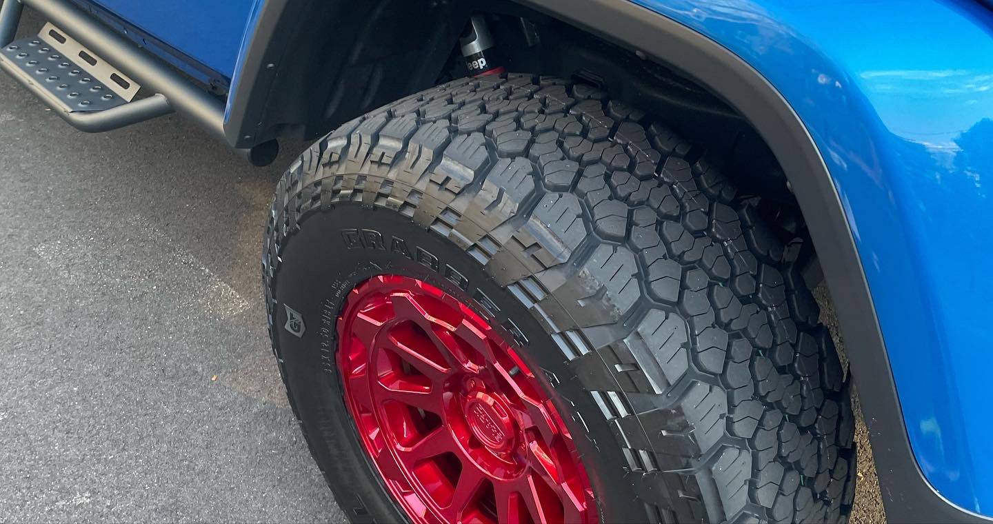Jeep Gladiator 35x12.50r18 general grabber atx and 18x9 black rhino wheels BB3D74B8-1E00-4A82-AE10-BBB45115AF2B