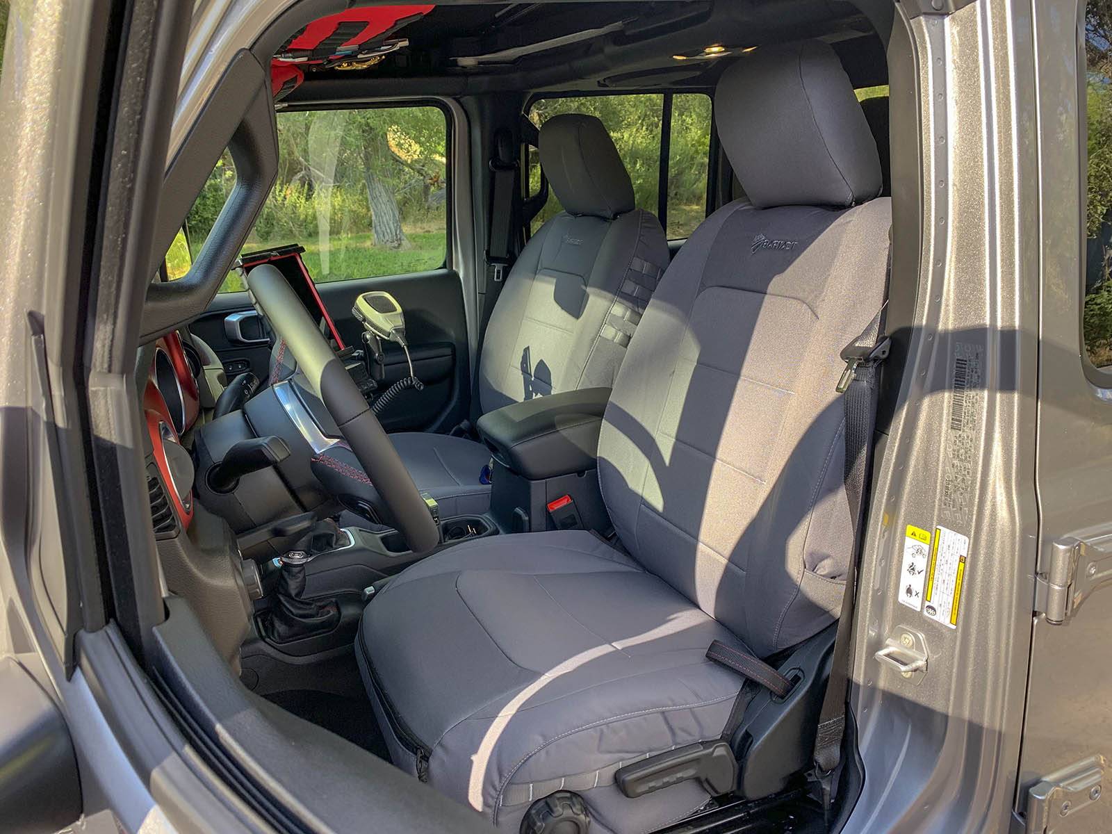 Jeep Gladiator Show me your Bartacts! Inside1