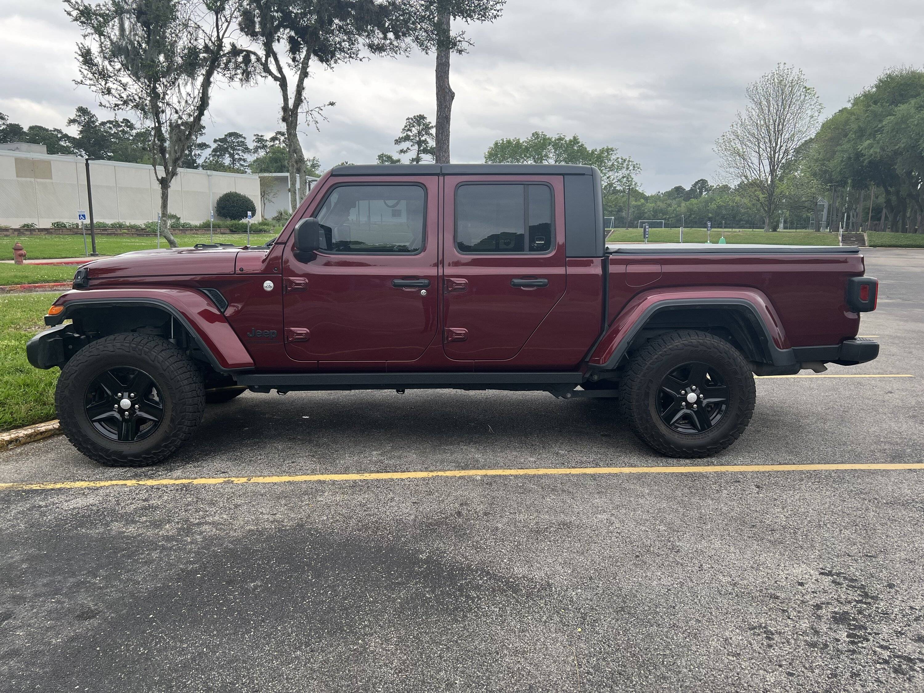 Jeep Gladiator Sport S Level: RC Spacer 2.5" vs Teraflex 1.5" 0C7F24DC-69F7-409E-9306-A7D0FB4D702B