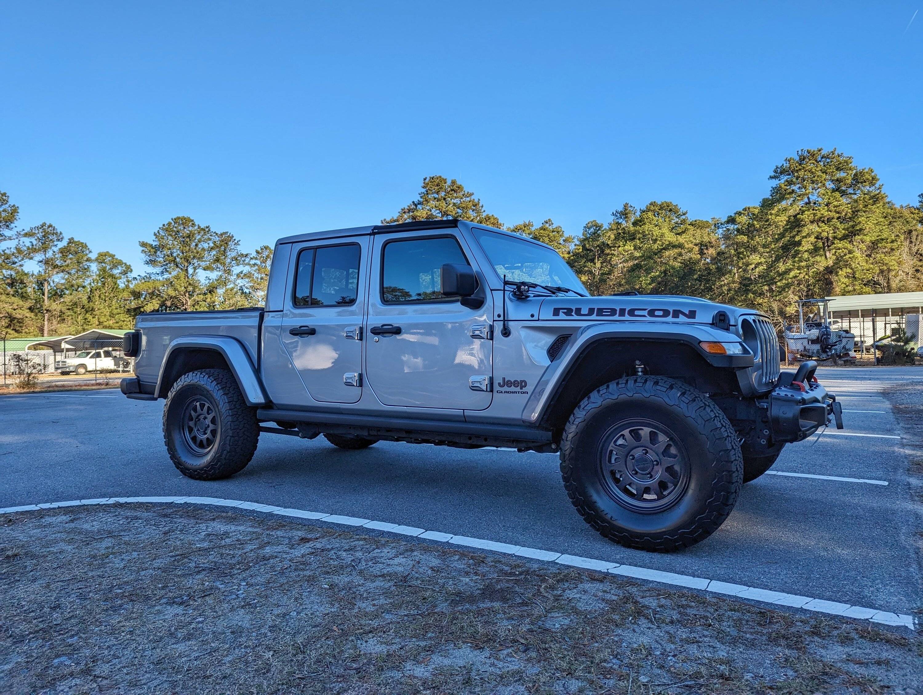 Jeep Gladiator FS: Clean '21 Rubicon - Only 14,600 mi PXL_20230115_141726301.MP-01