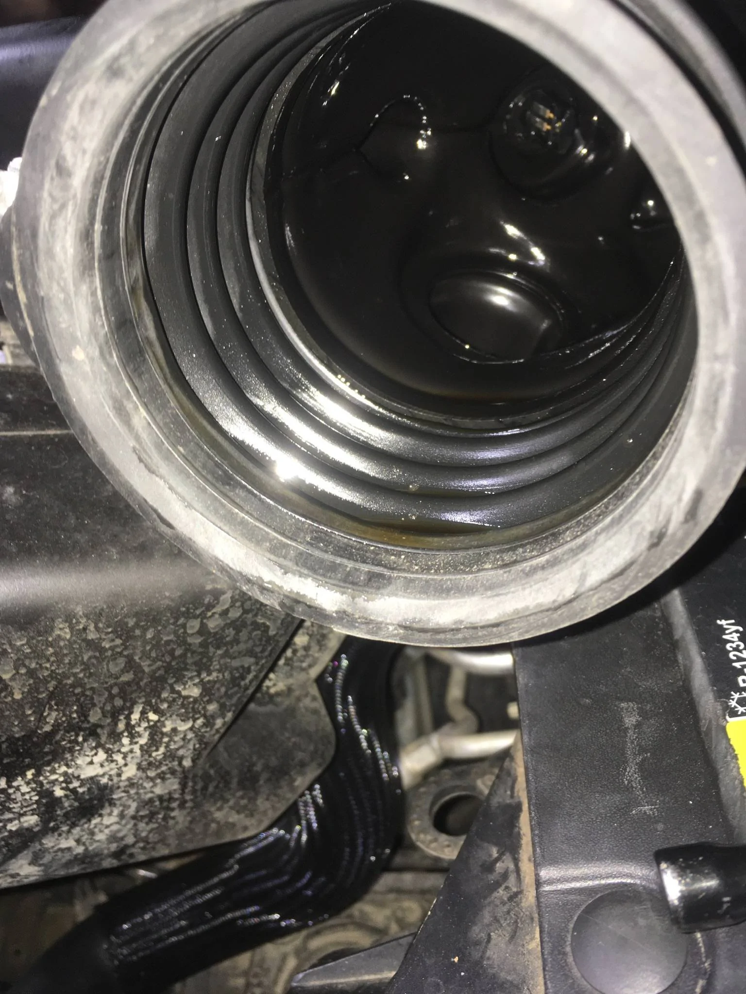 Jeep Gladiator Dealer overfilled oil 57440FEF-AD78-4C15-BD10-40975578FCFF