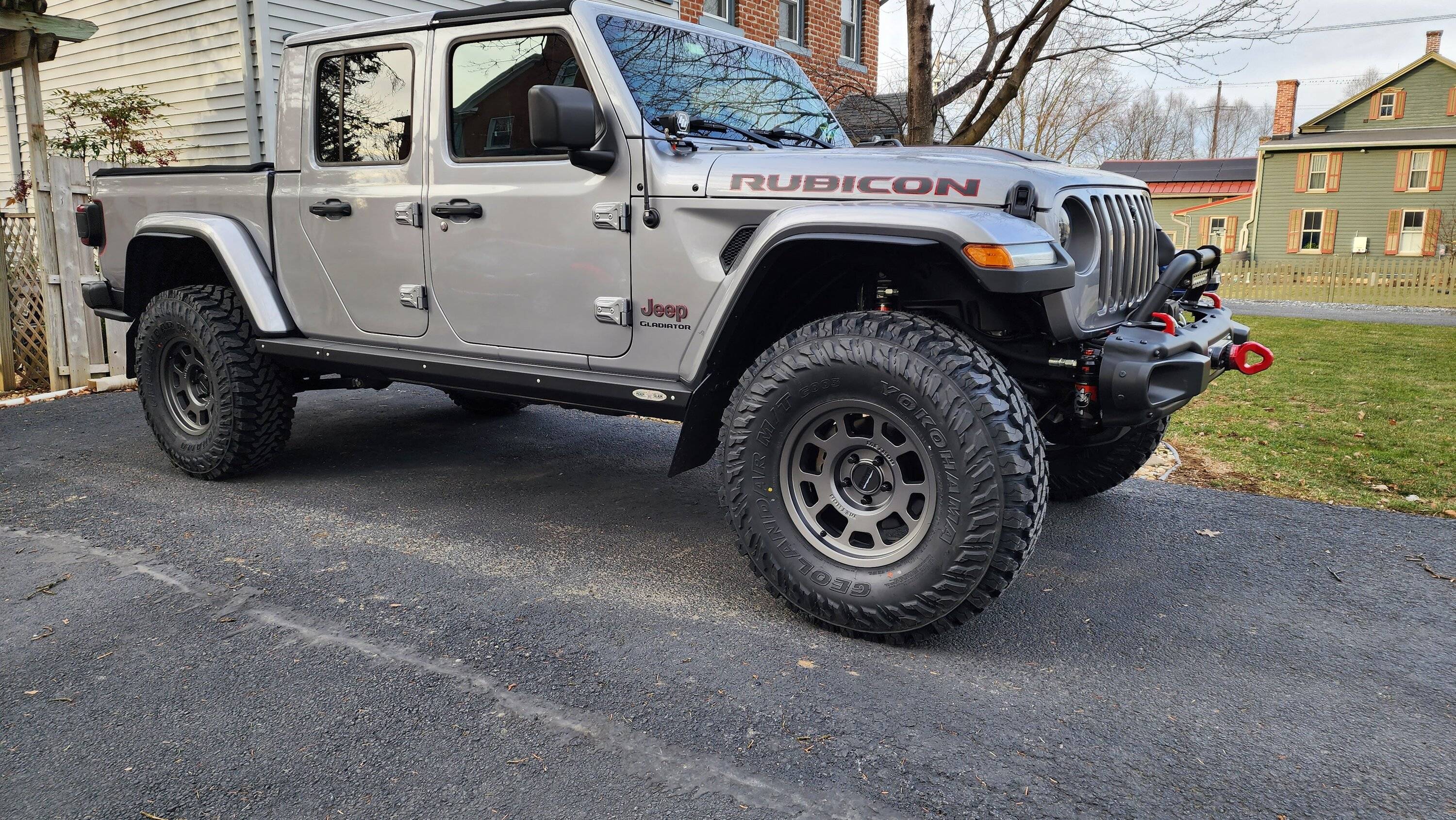 Jeep Gladiator New Method 705 Bead Grip Wheels 20230205_160324