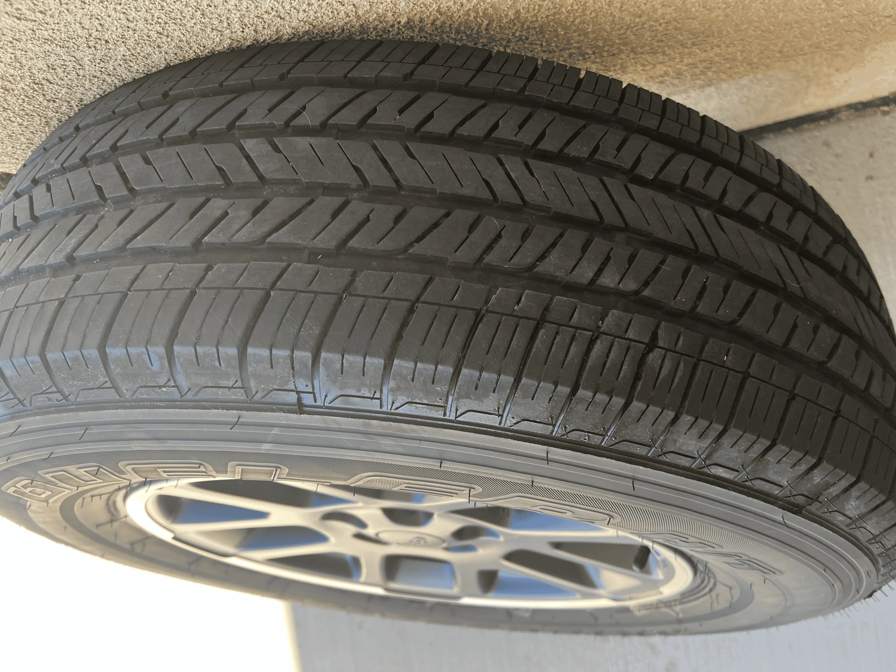 Jeep Gladiator 2020 Overland Spare tire replacement with TPMS - $0 (Free!) tempImageKfEwO8