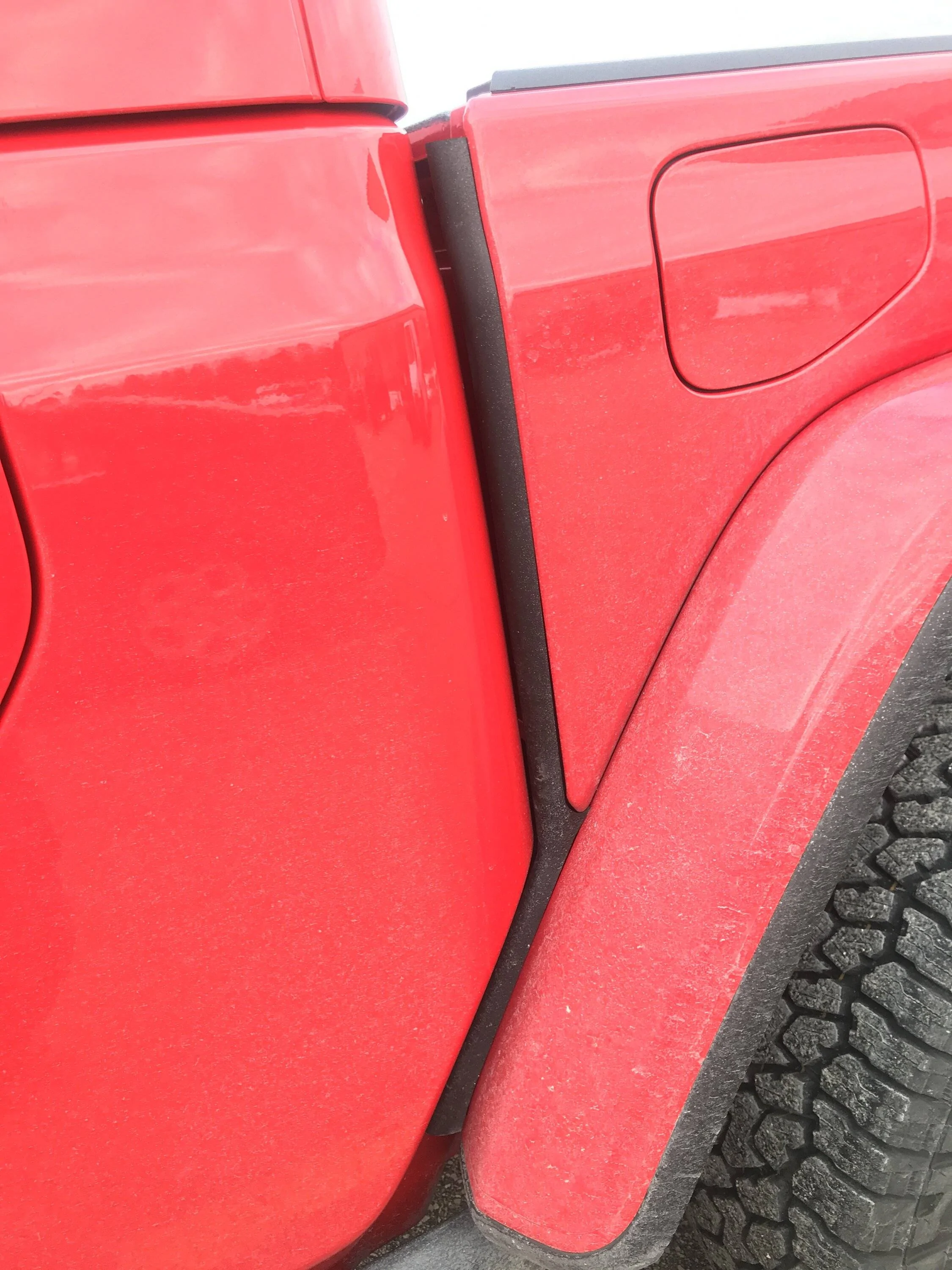 Jeep Gladiator Bed / Cab gap.. ? IMG_8227