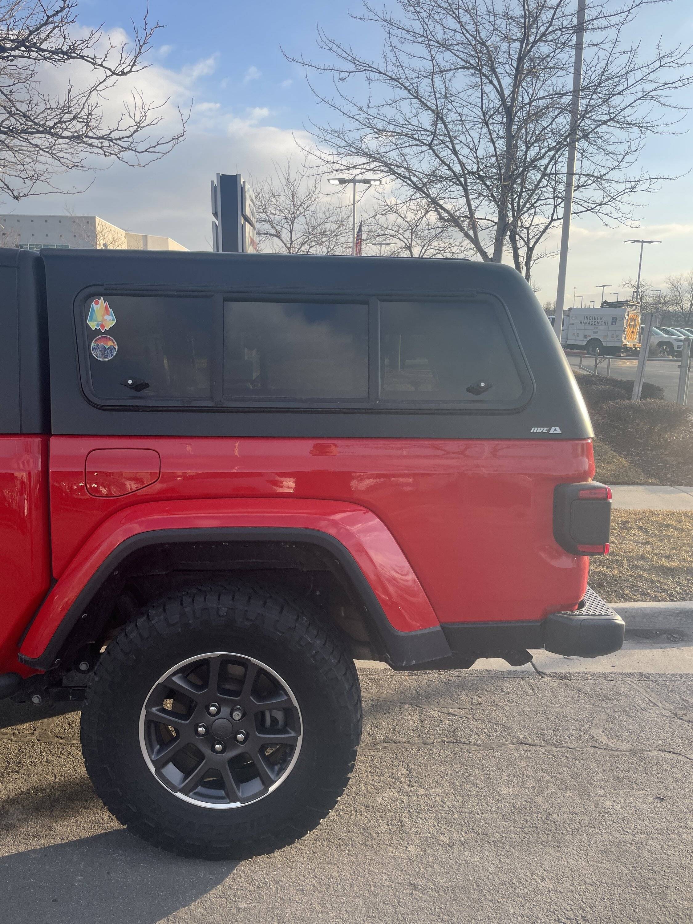 Jeep Gladiator Brand new ARE CX Evolve cap - matte black, keyless entry IMG_3627.JPG