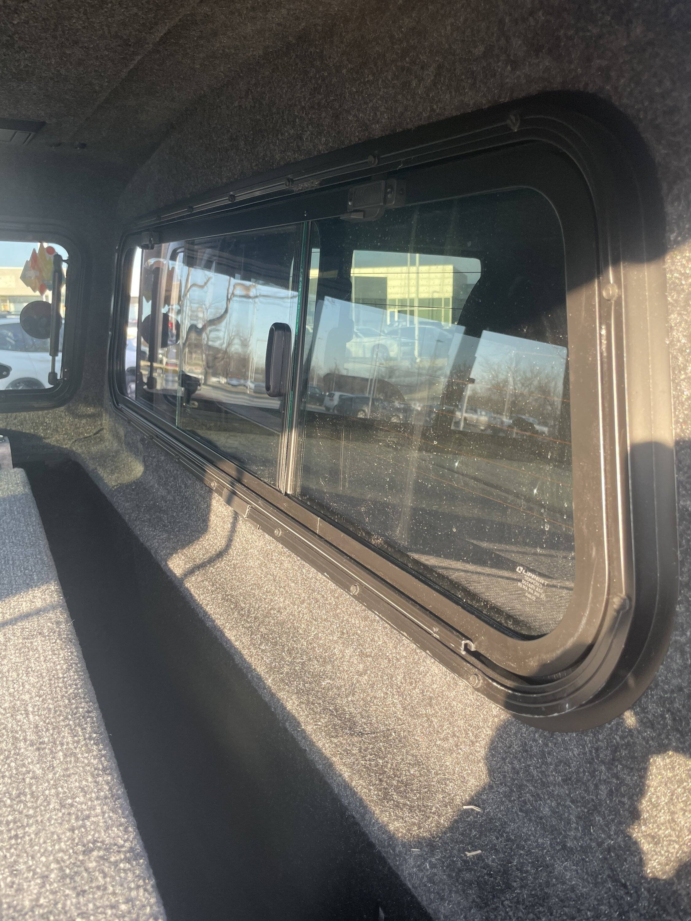 Jeep Gladiator Brand new ARE CX Evolve cap - matte black, keyless entry IMG_3630.JPG